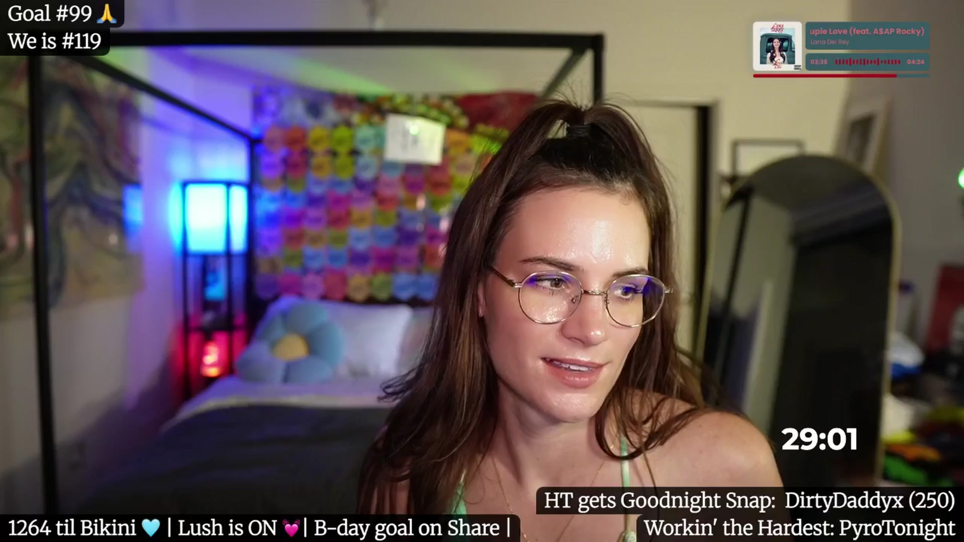 Gallery image thumbnail from Gia_Hill's myfreecams stream on, 05/25/2025, 04:47 image 8 of 20