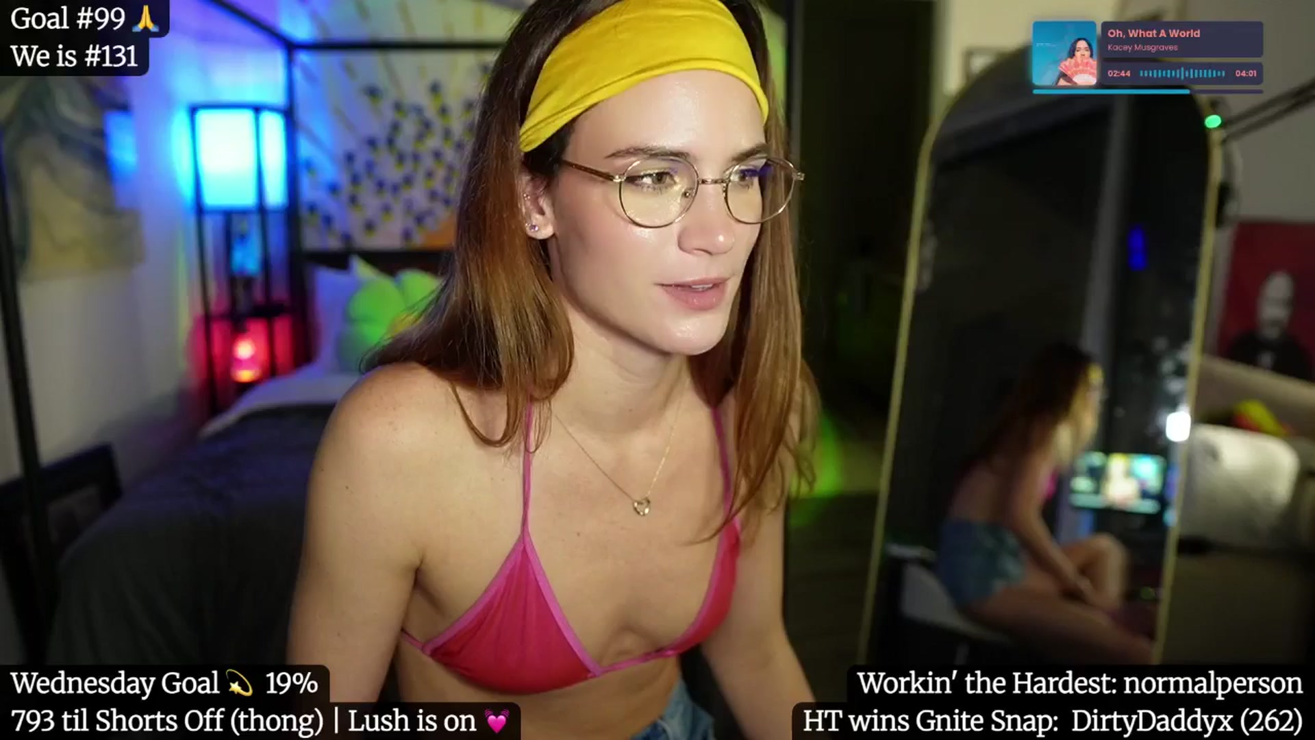 Gallery image thumbnail from Gia_Hill's myfreecams stream on, 06/05/2025, 03:30 image 16 of 20