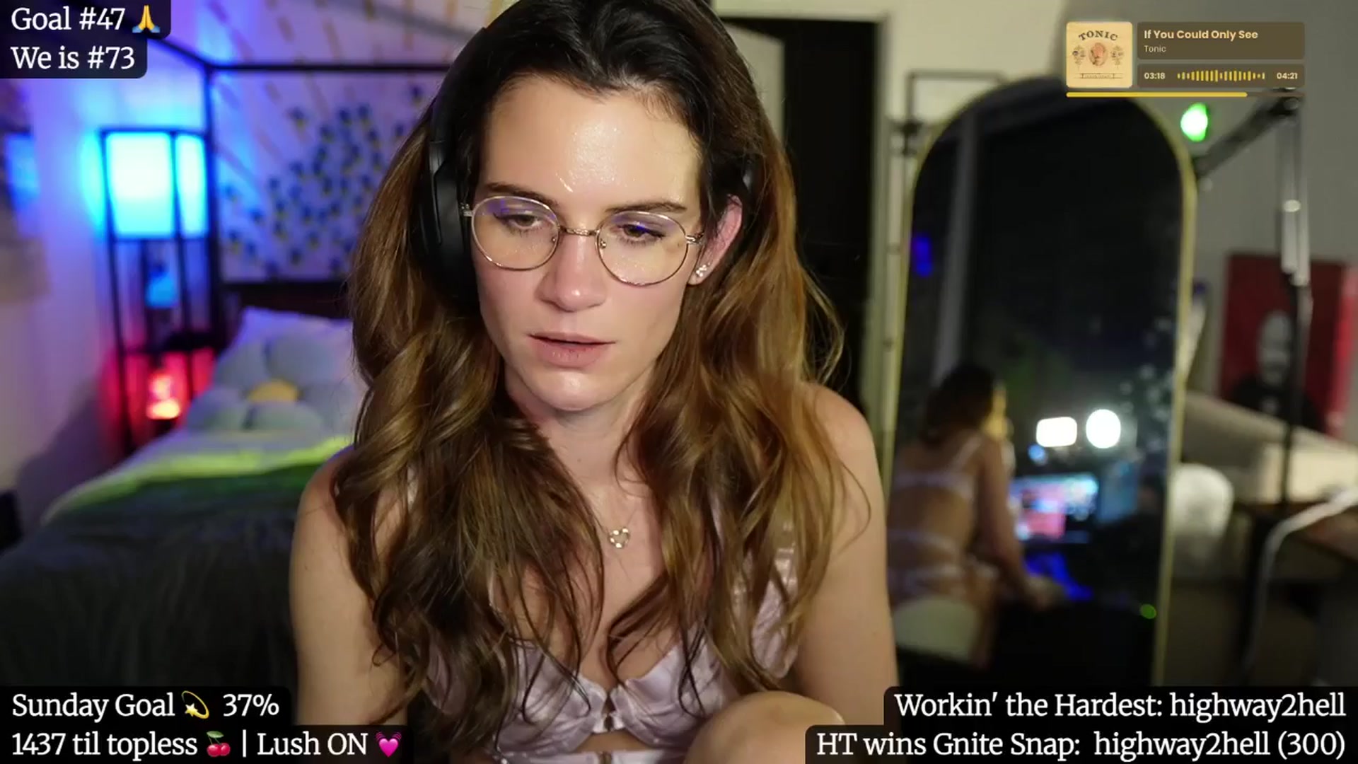 Gallery image thumbnail from Gia_Hill's myfreecams stream on, 06/09/2025, 04:30 image 11 of 20