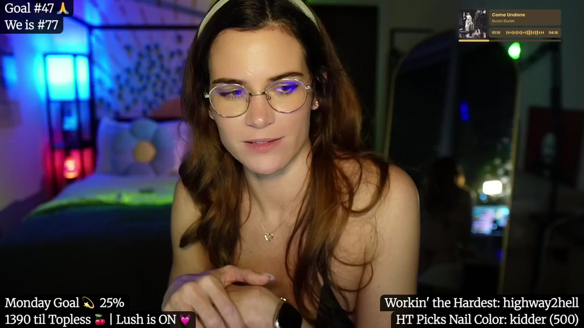 Gallery image thumbnail from Gia_Hill's myfreecams stream on, 06/10/2025, 05:22 image 1 of 20