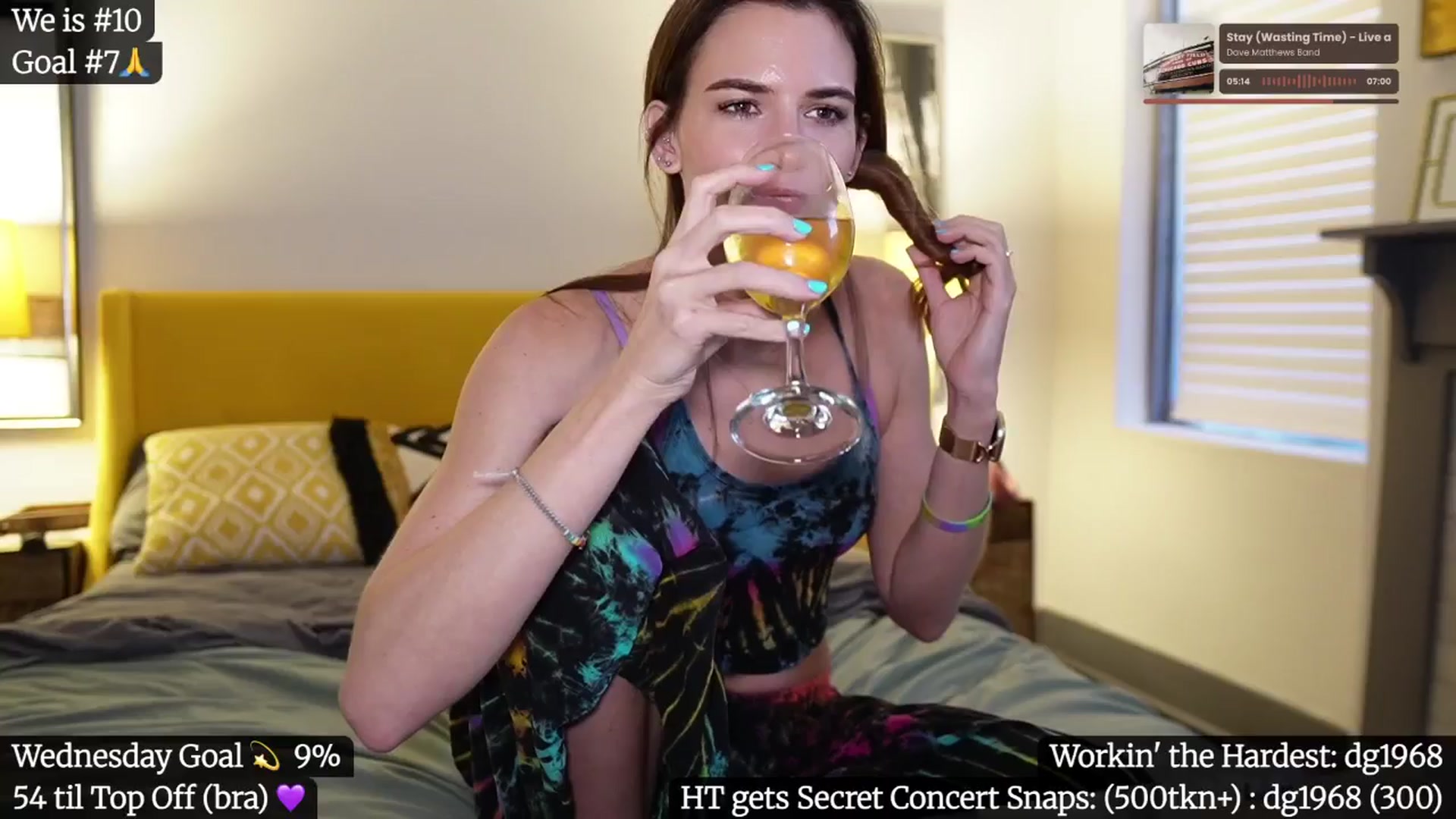 Gallery image thumbnail from Gia_Hill's myfreecams stream on, 06/26/2025, 01:20 image 12 of 20