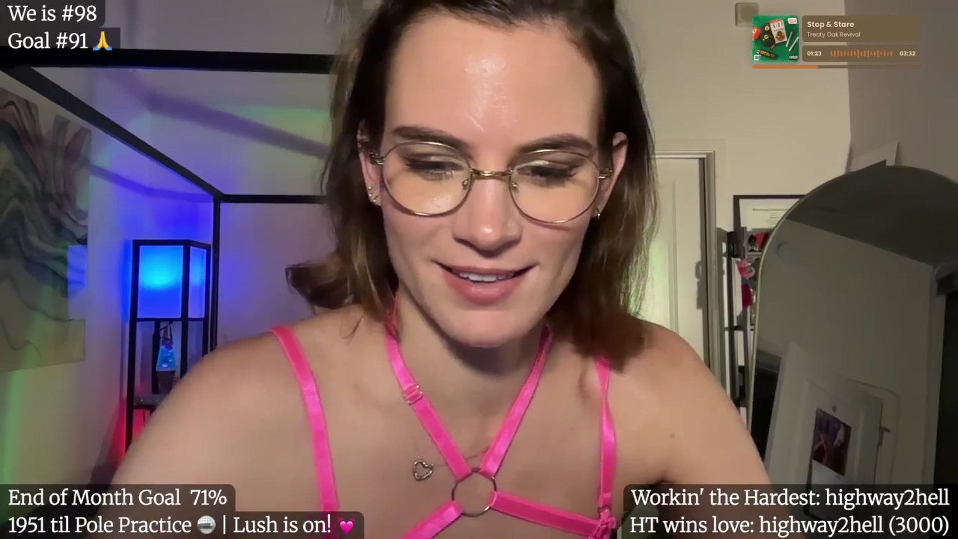 Gallery image thumbnail from Gia_Hill's myfreecams stream on, 08/01/2025, 04:00 image 18 of 20
