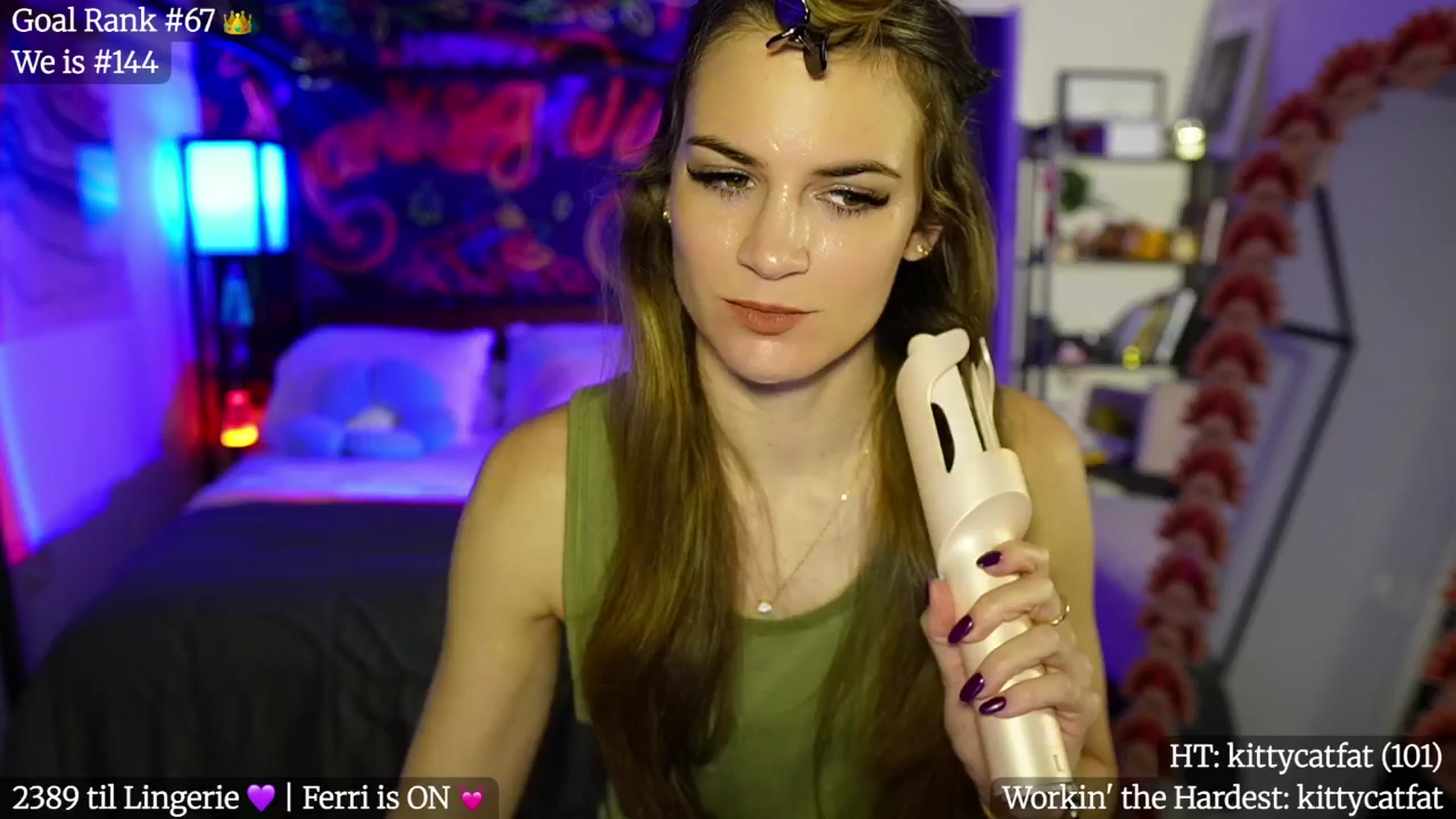 Gallery image thumbnail from Gia_Hill's myfreecams stream on, 11/11/2025, 02:16 image 6 of 20
