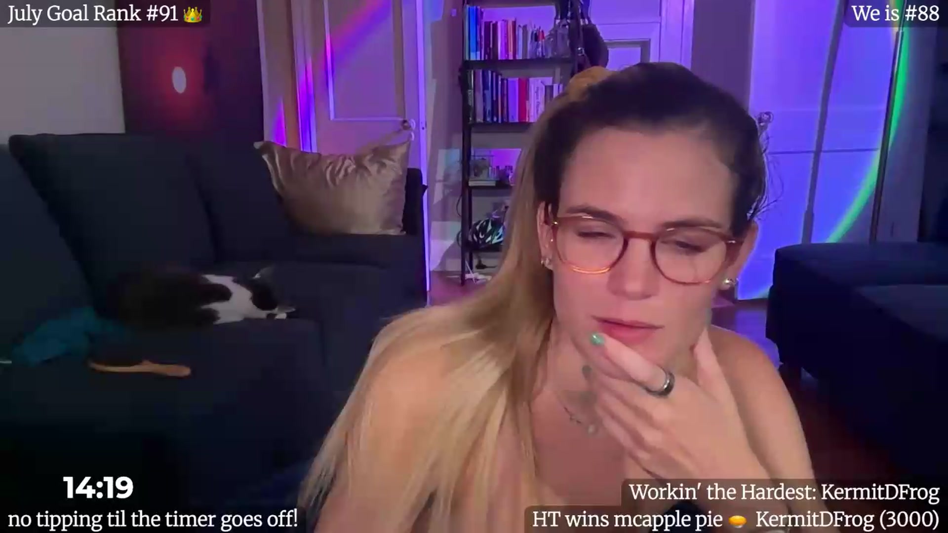 Gallery image thumbnail from Gia_Hill's myfreecams stream on, 08/01/2026, 07:53 image 10 of 20