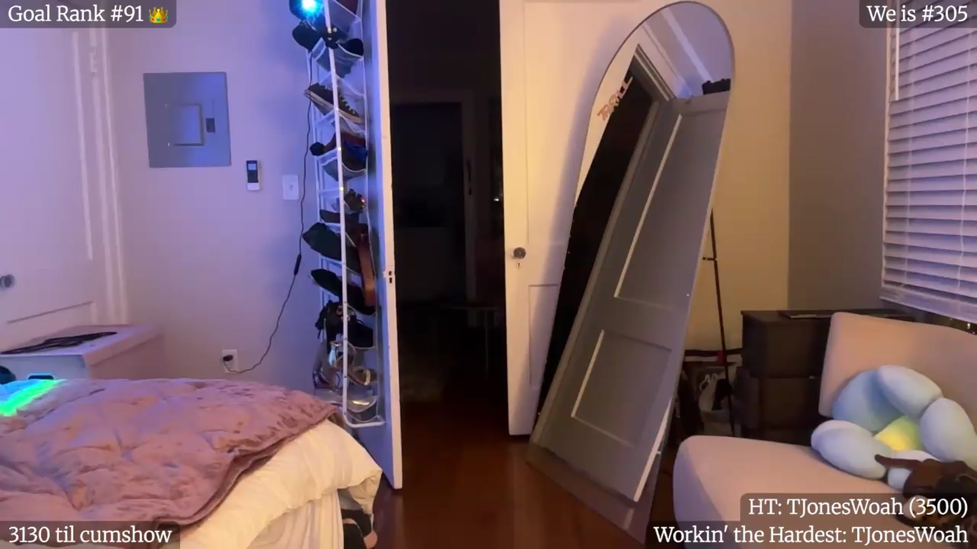 Gallery image thumbnail from Gia_Hill's myfreecams stream on, 09/12/2026, 02:08 image 10 of 20