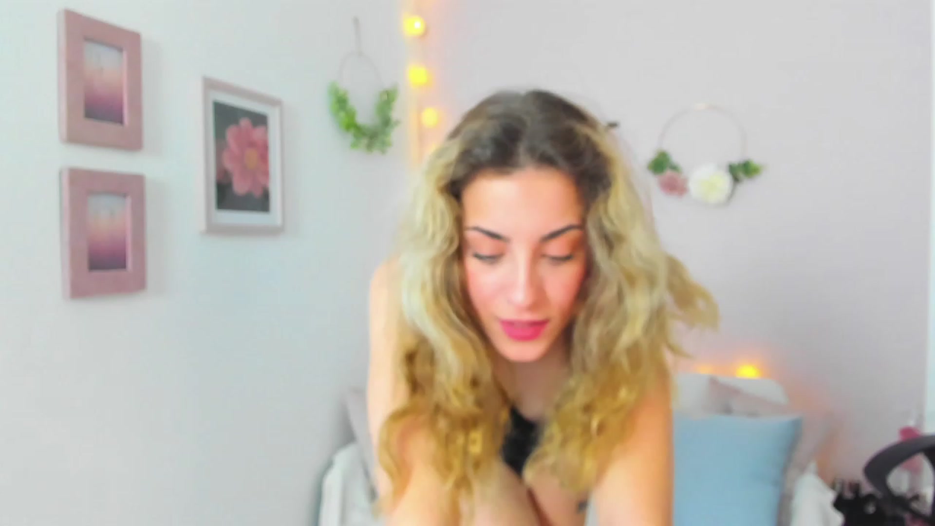 Gallery image thumbnail from Gia_Lopez18's myfreecams stream on, 03/13/2023, 08:57 image 20 of 20
