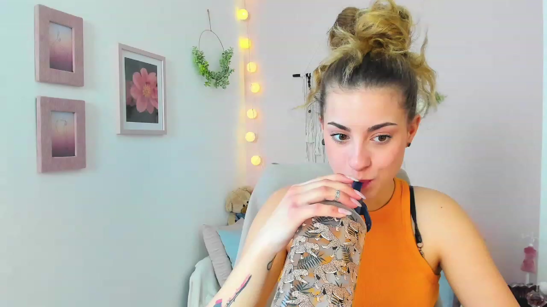 Gallery image thumbnail from Gia_Lopez18's myfreecams stream on, 03/13/2023, 12:26 image 8 of 20