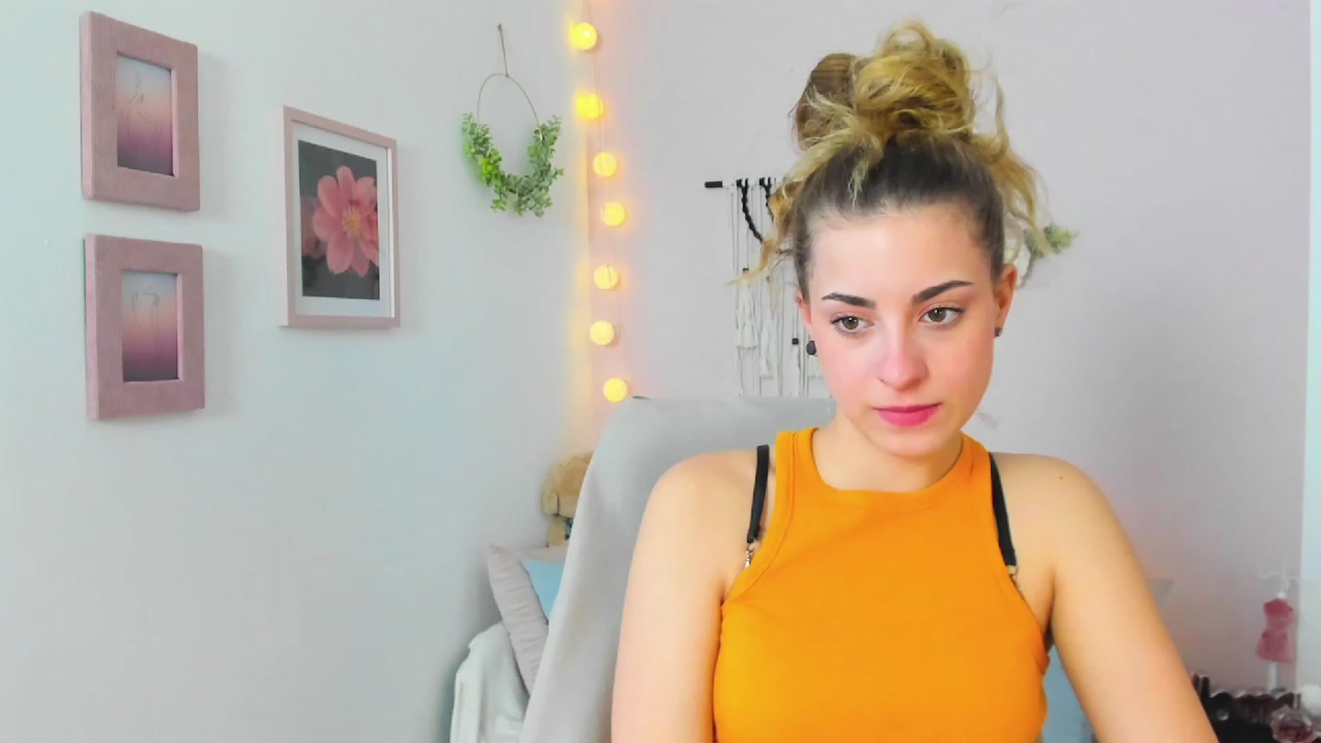 Gallery image thumbnail from Gia_Lopez18's myfreecams stream on, 03/13/2023, 12:26 image 2 of 20