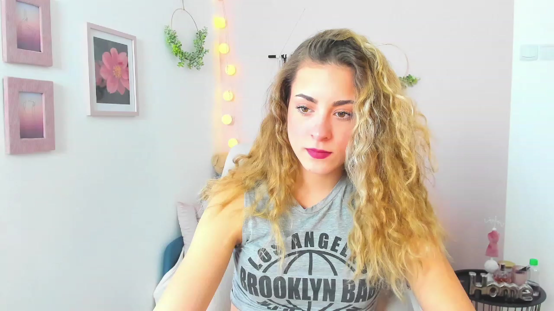 Gallery image thumbnail from Gia_Lopez18's myfreecams stream on, 03/20/2023, 12:41 image 7 of 20