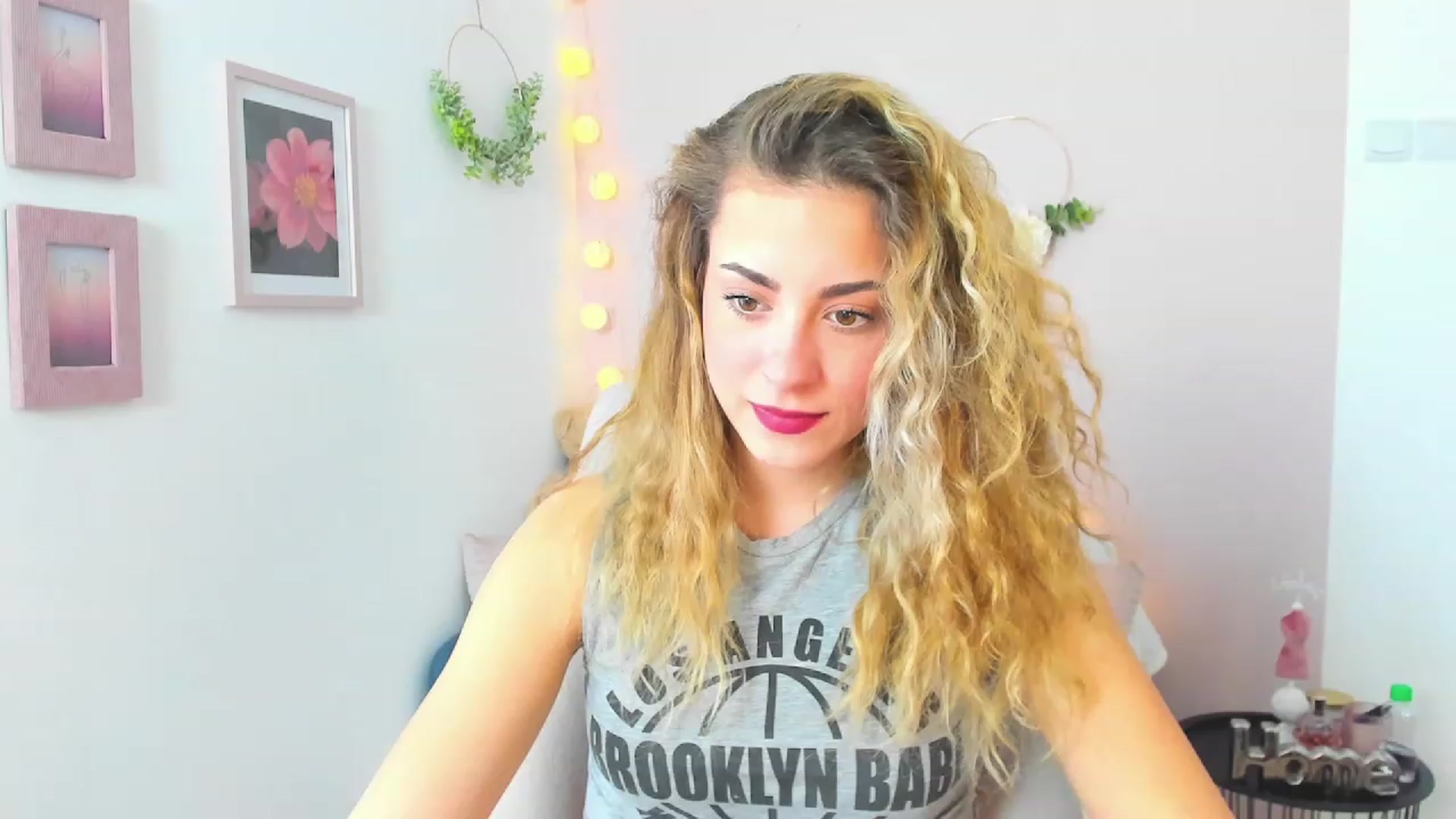 Gallery image thumbnail from Gia_Lopez18's myfreecams stream on, 03/20/2023, 12:41 image 3 of 20