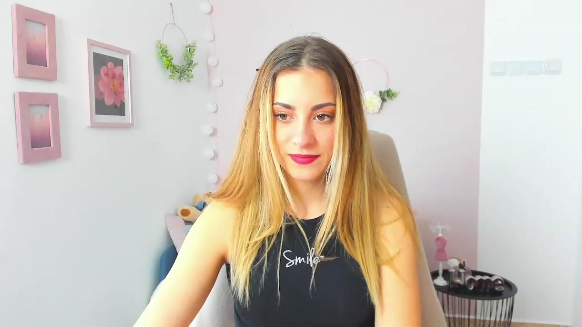 Gallery image thumbnail from Gia_Lopez18's myfreecams stream on, 03/24/2023, 13:06 image 20 of 20