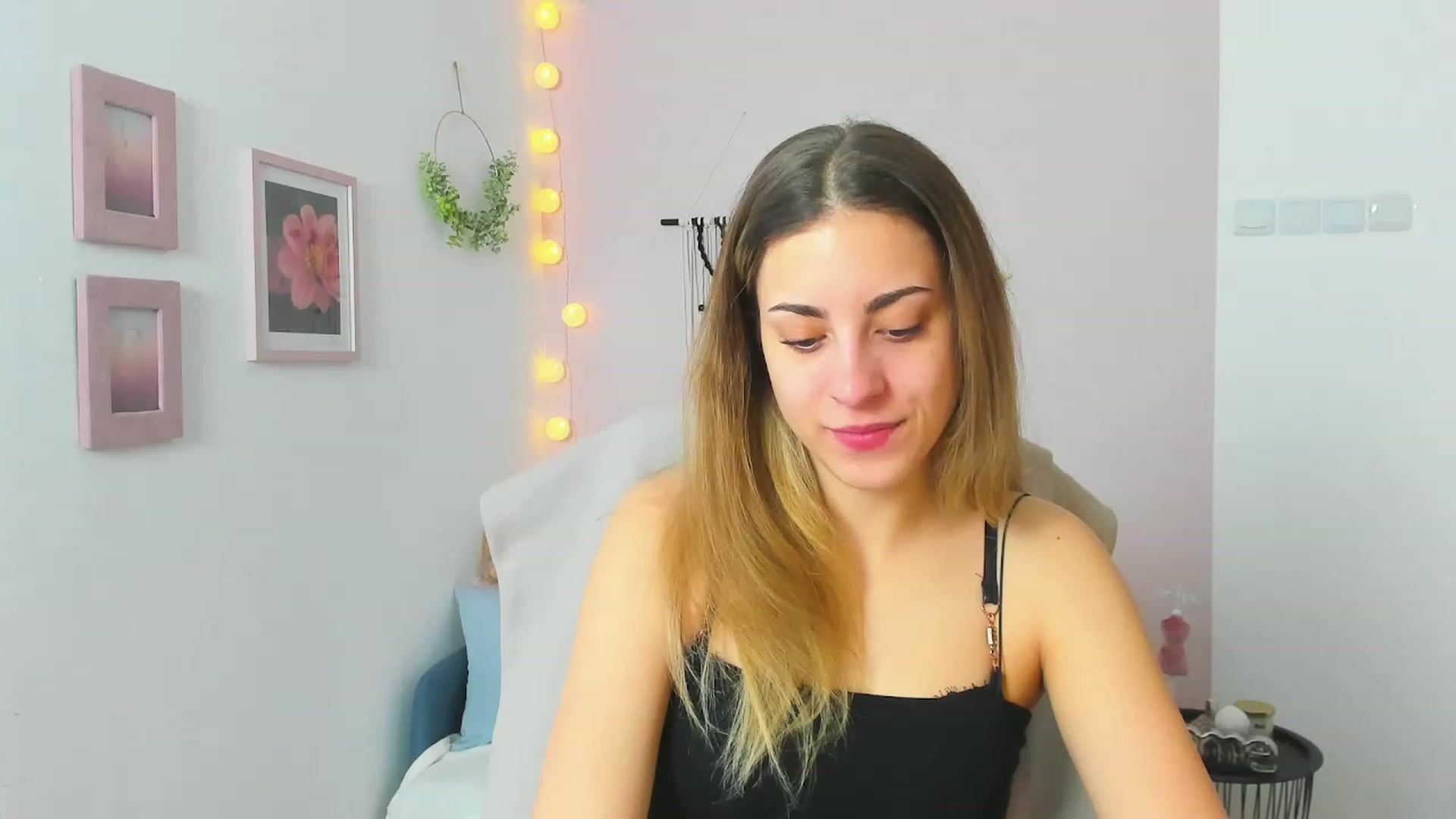 Gallery image thumbnail from Gia_Lopez18's myfreecams stream on, 04/14/2023, 08:48 image 20 of 20