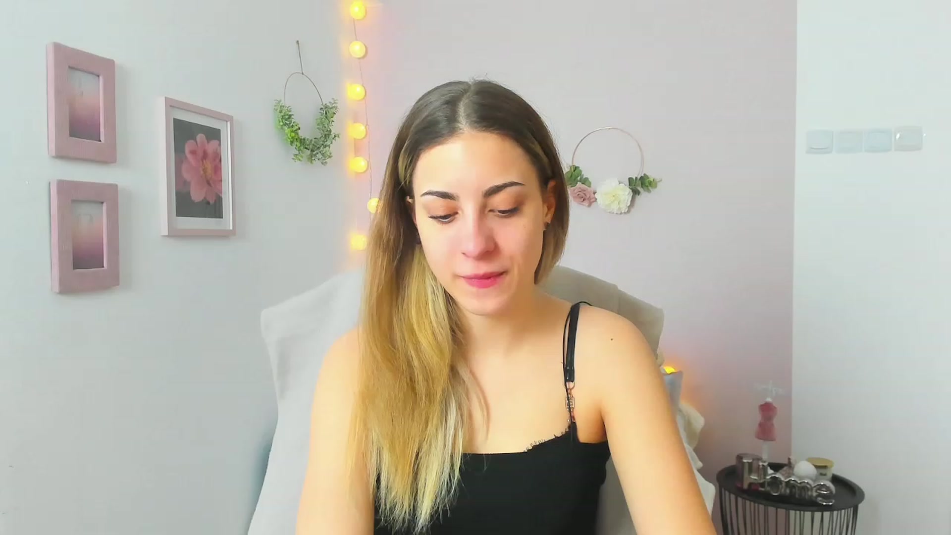 Gallery image thumbnail from Gia_Lopez18's myfreecams stream on, 04/14/2023, 08:48 image 10 of 20
