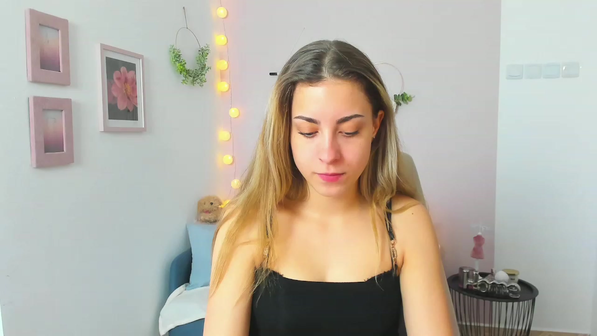 Gallery image thumbnail from Gia_Lopez18's myfreecams stream on, 04/14/2023, 11:39 image 4 of 20