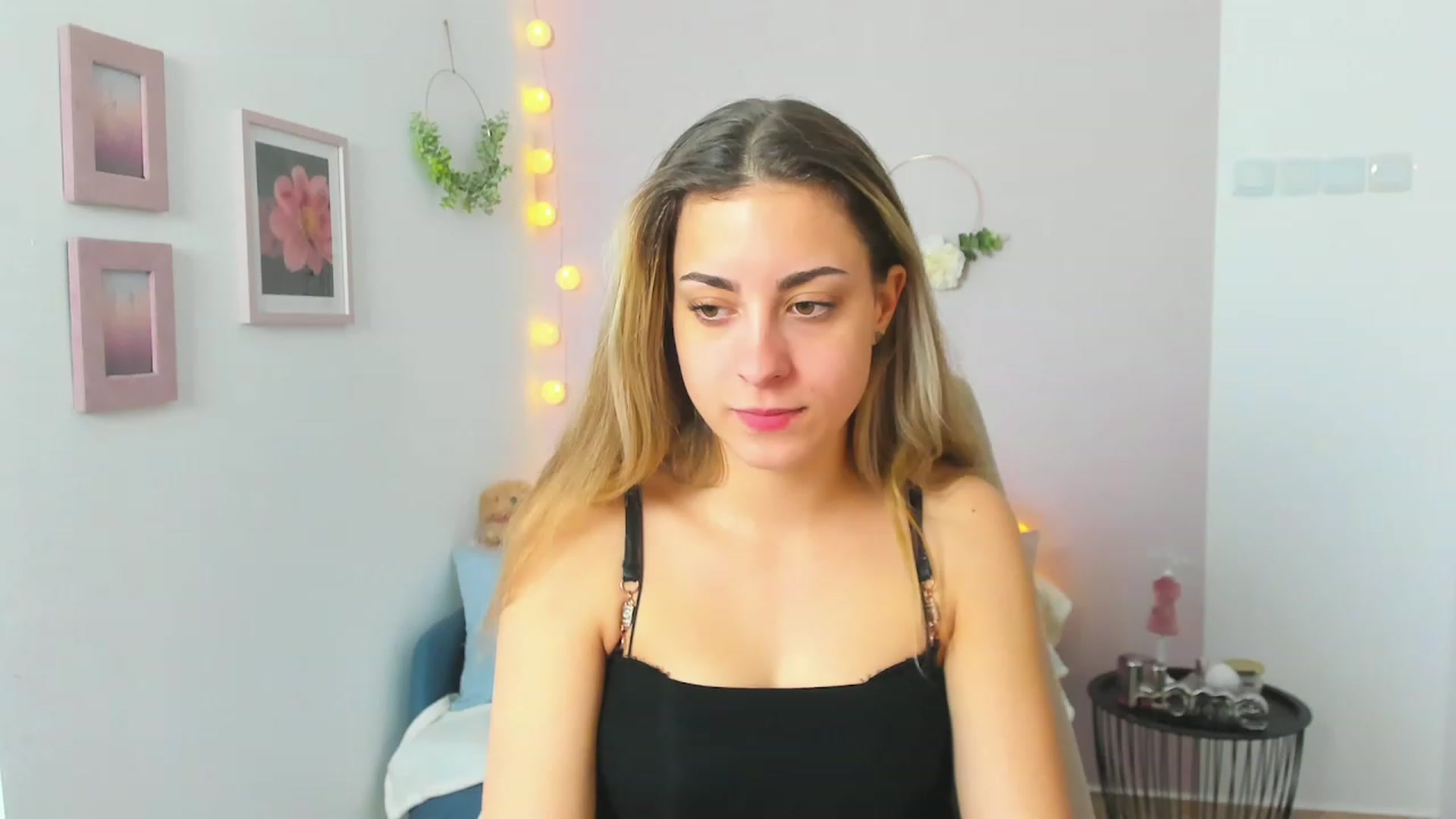 Gallery image thumbnail from Gia_Lopez18's myfreecams stream on, 04/14/2023, 11:39 image 2 of 20