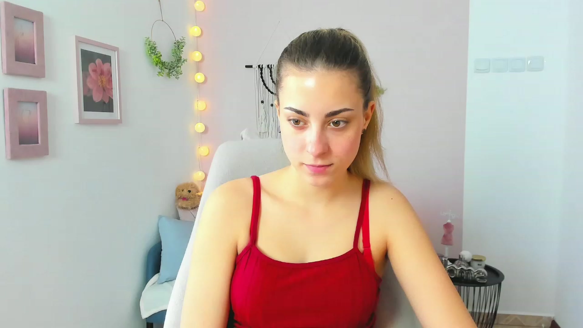 Gallery image thumbnail from Gia_Lopez18's myfreecams stream on, 04/15/2023, 11:00 image 11 of 20