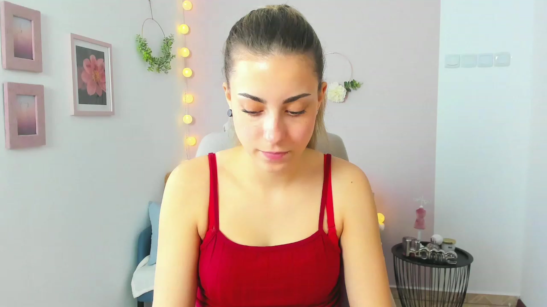 Gallery image thumbnail from Gia_Lopez18's myfreecams stream on, 04/15/2023, 11:00 image 14 of 20