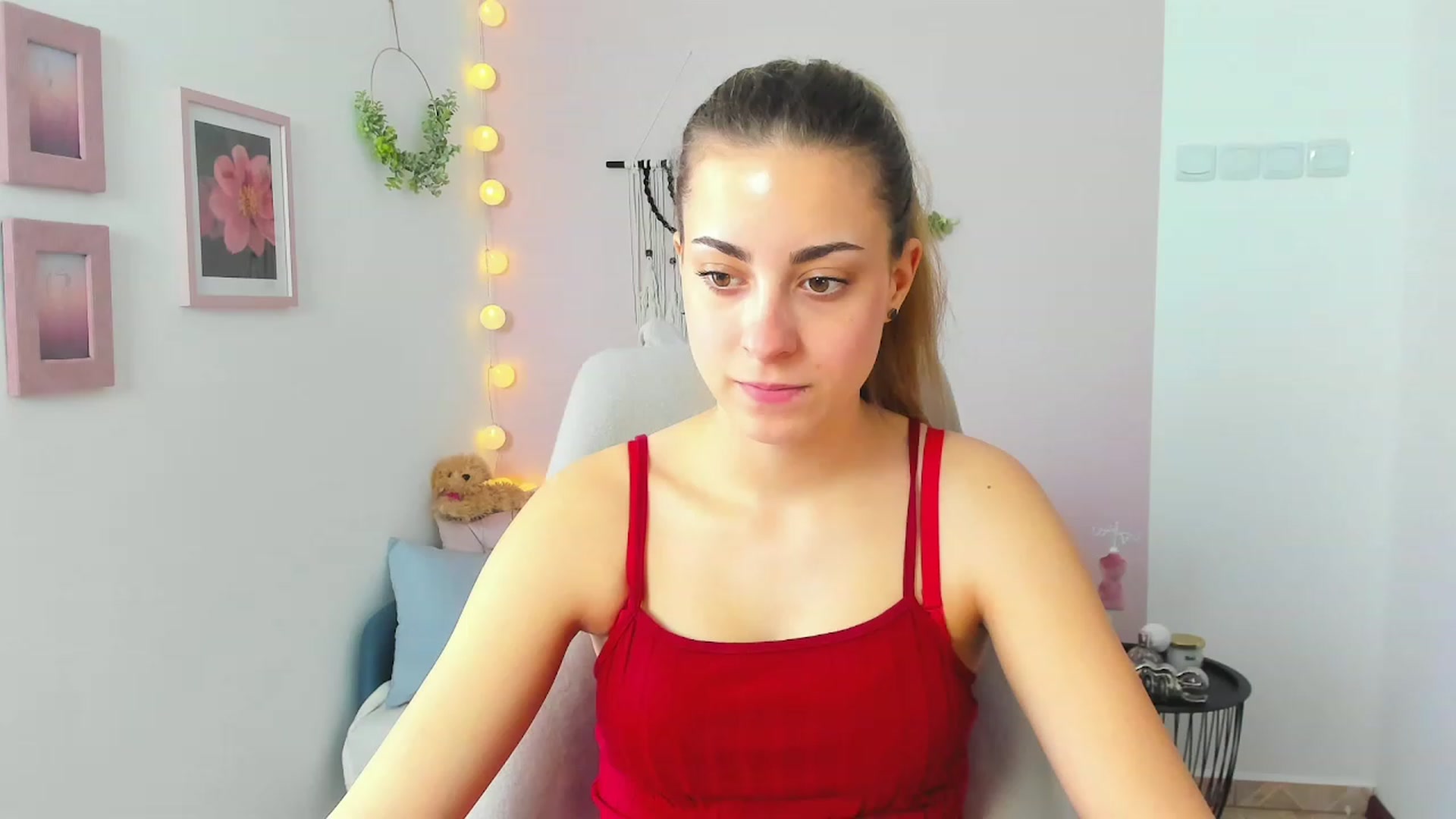 Gallery image thumbnail from Gia_Lopez18's myfreecams stream on, 04/15/2023, 12:02 image 3 of 20