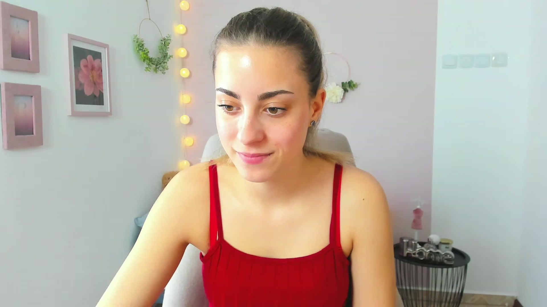 Gallery image thumbnail from Gia_Lopez18's myfreecams stream on, 04/15/2023, 12:02 image 10 of 20