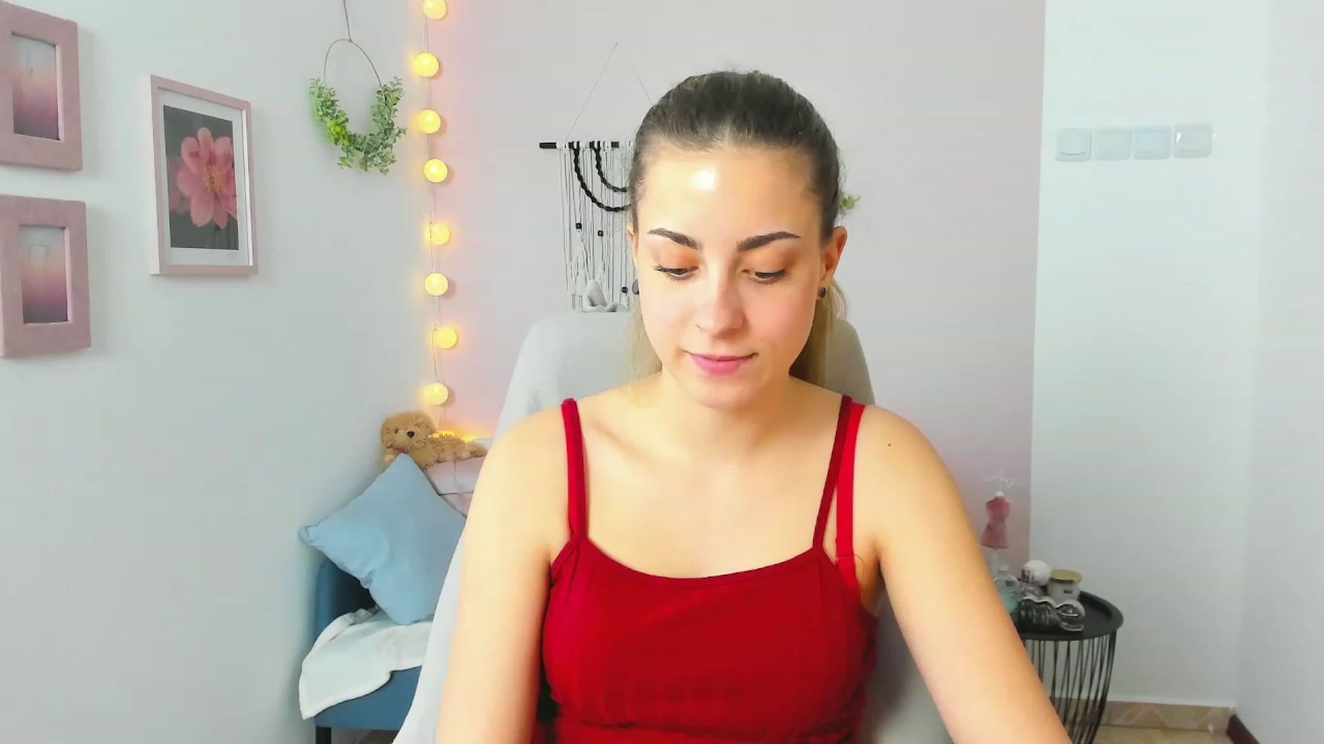 Gallery image thumbnail from Gia_Lopez18's myfreecams stream on, 04/15/2023, 13:42 image 20 of 20