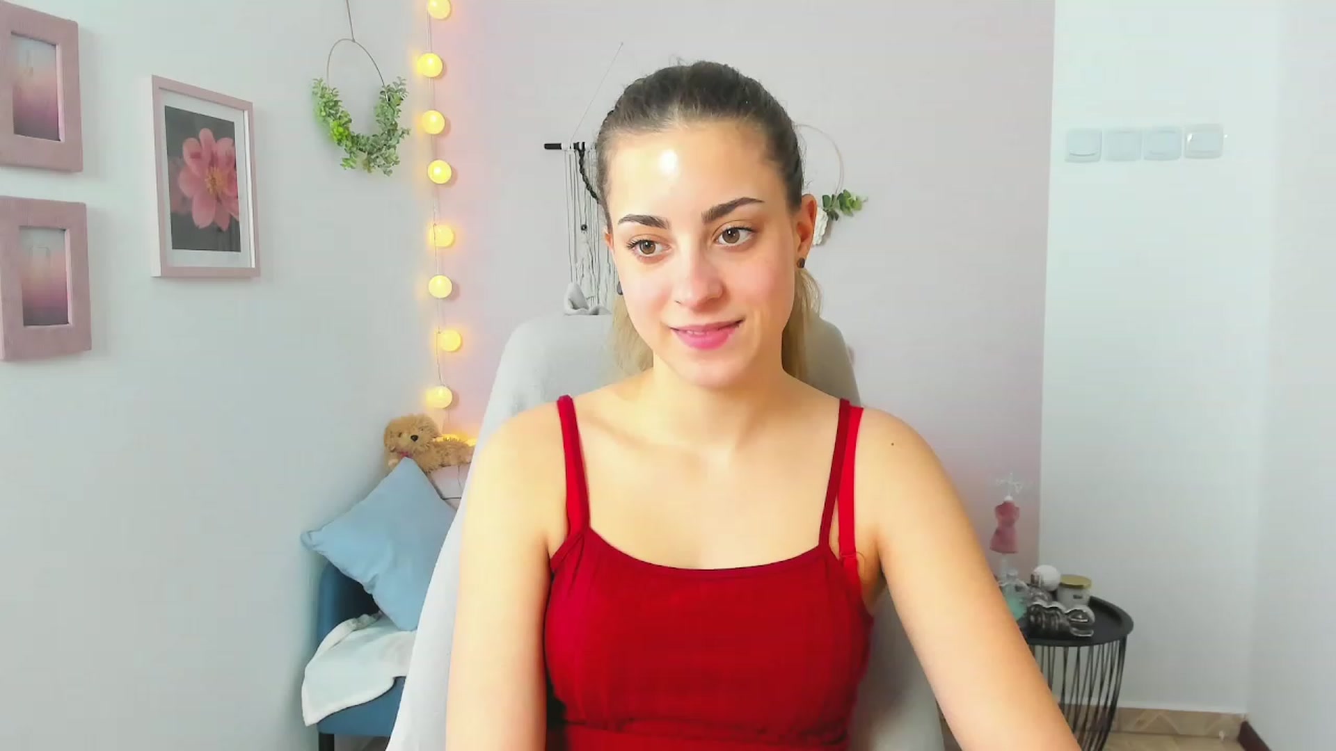 Gallery image thumbnail from Gia_Lopez18's myfreecams stream on, 04/15/2023, 13:42 image 19 of 20