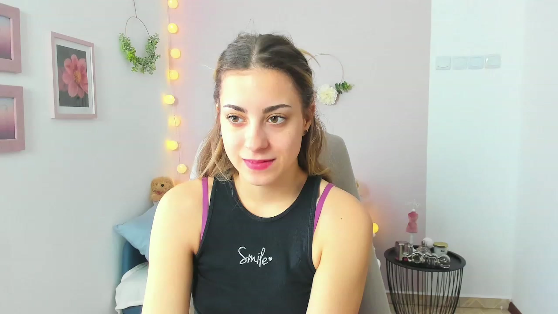 Gallery image thumbnail from Gia_Lopez18's myfreecams stream on, 04/16/2023, 11:42 image 17 of 20