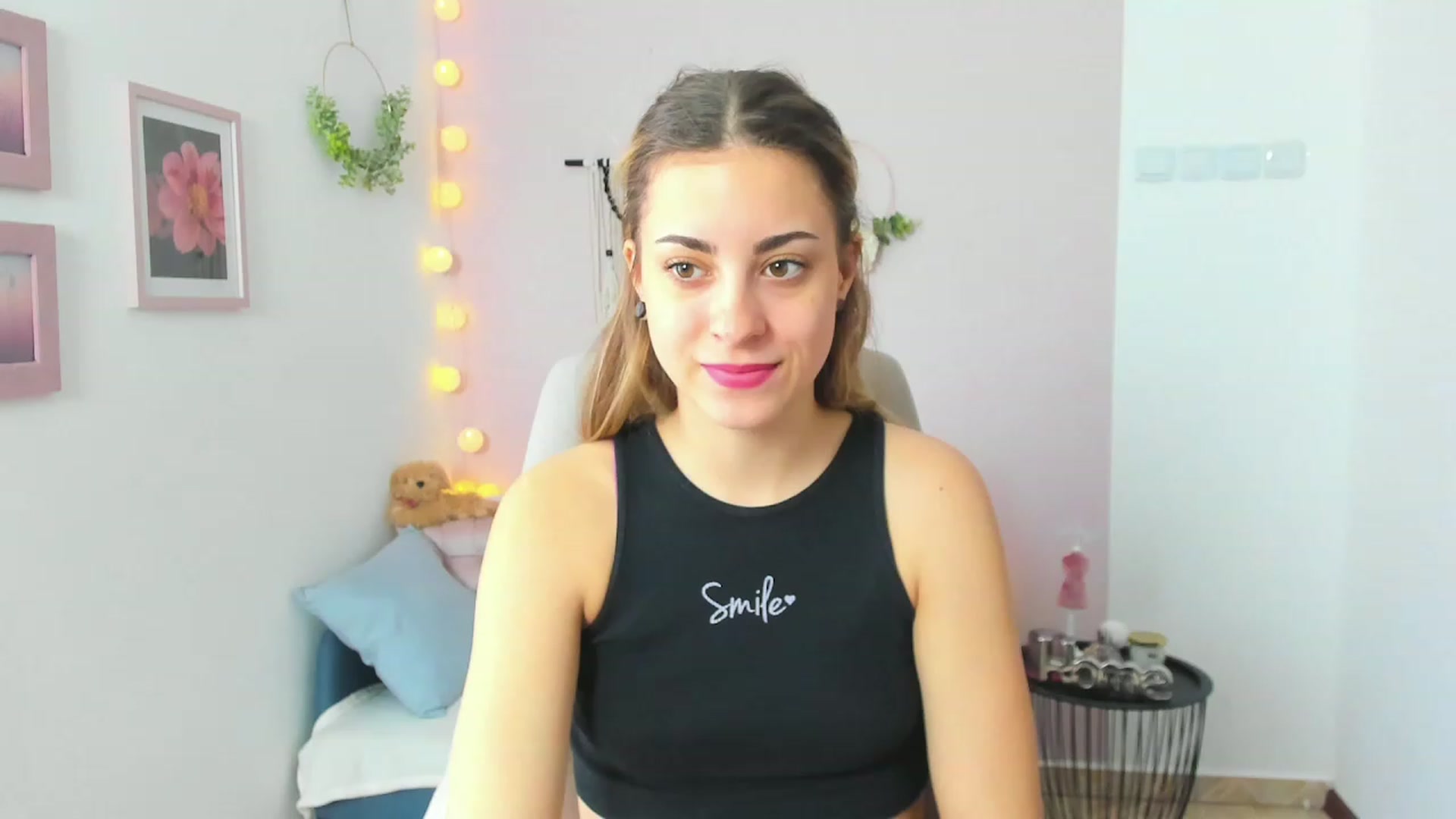 Gallery image thumbnail from Gia_Lopez18's myfreecams stream on, 04/16/2023, 11:42 image 8 of 20