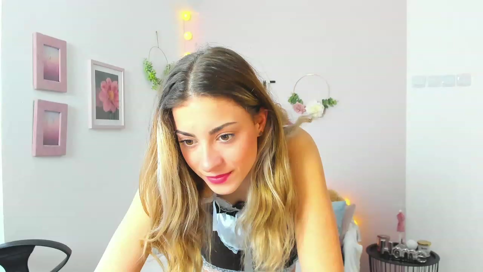 Gallery image thumbnail from Gia_Lopez18's myfreecams stream on, 04/21/2023, 08:50 image 9 of 20