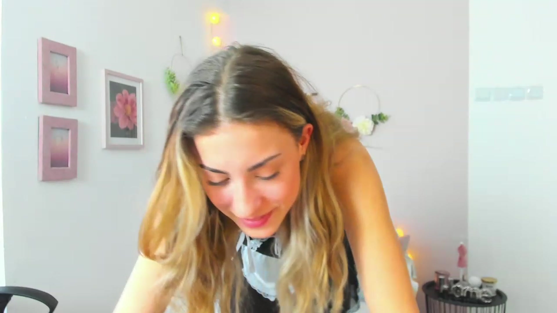 Gallery image thumbnail from Gia_Lopez18's myfreecams stream on, 04/21/2023, 11:59 image 19 of 20