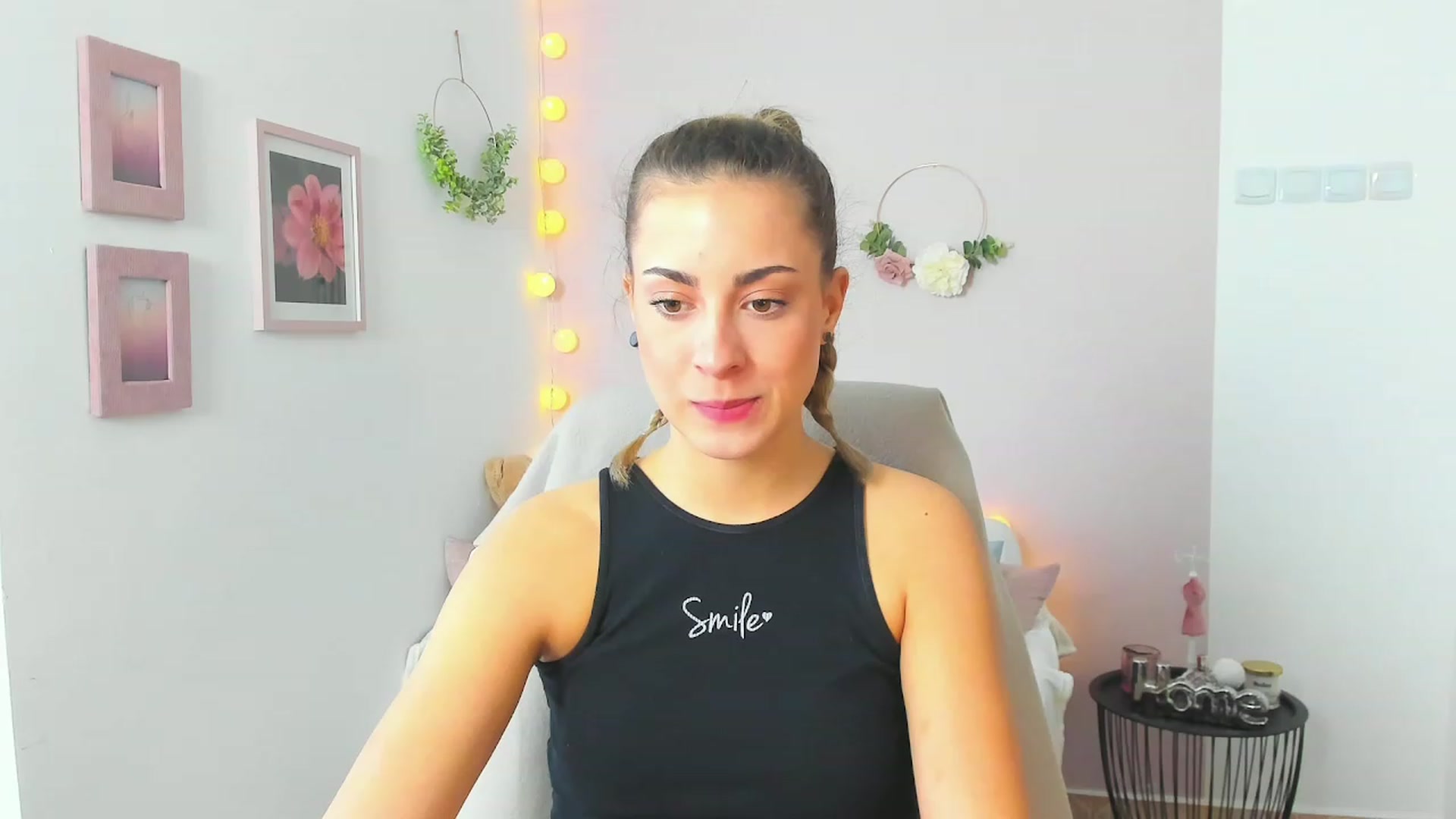 Gallery image thumbnail from Gia_Lopez18's myfreecams stream on, 04/23/2023, 11:13 image 16 of 20