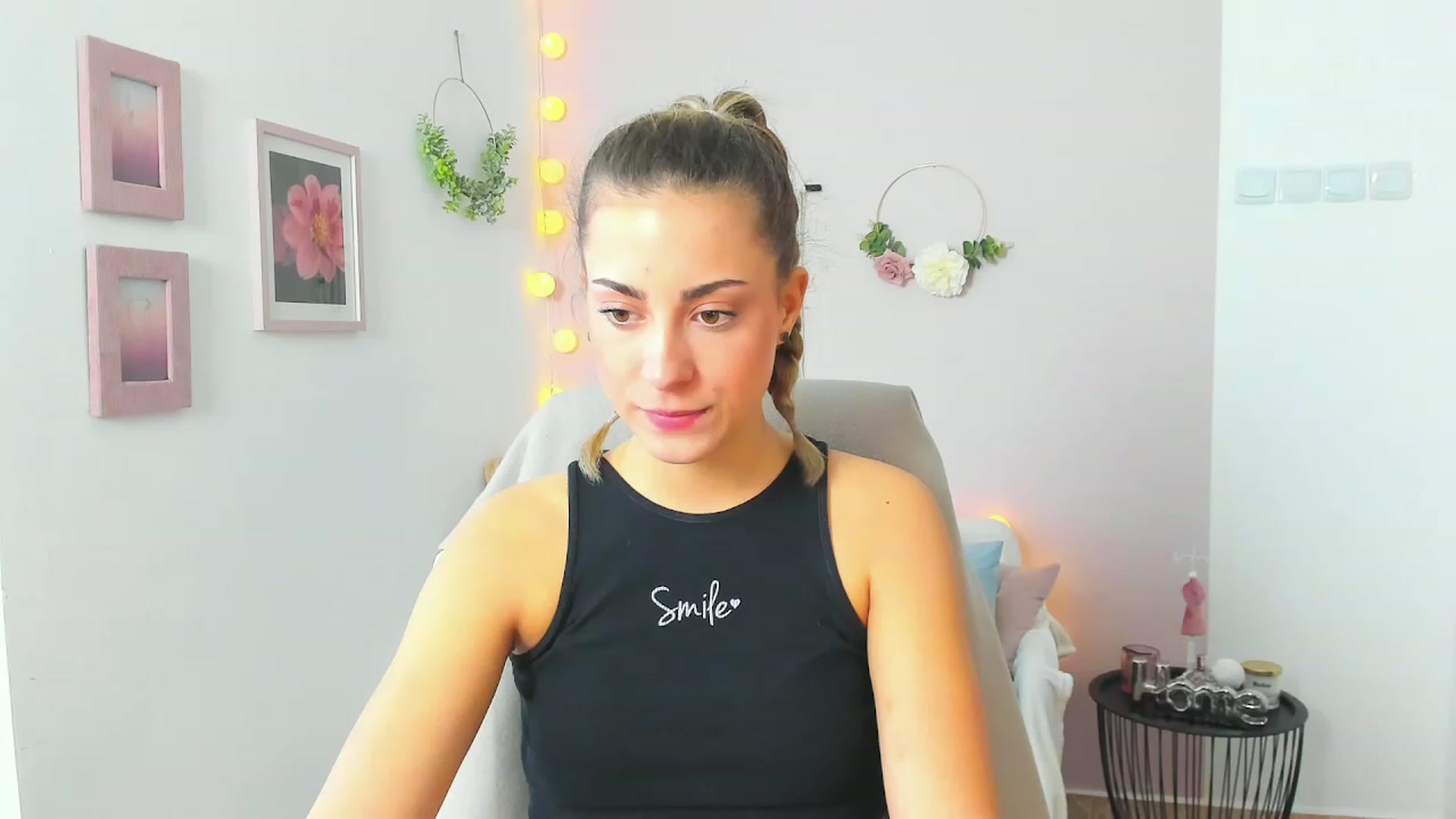 Gallery image thumbnail from Gia_Lopez18's myfreecams stream on, 04/23/2023, 11:13 image 9 of 20