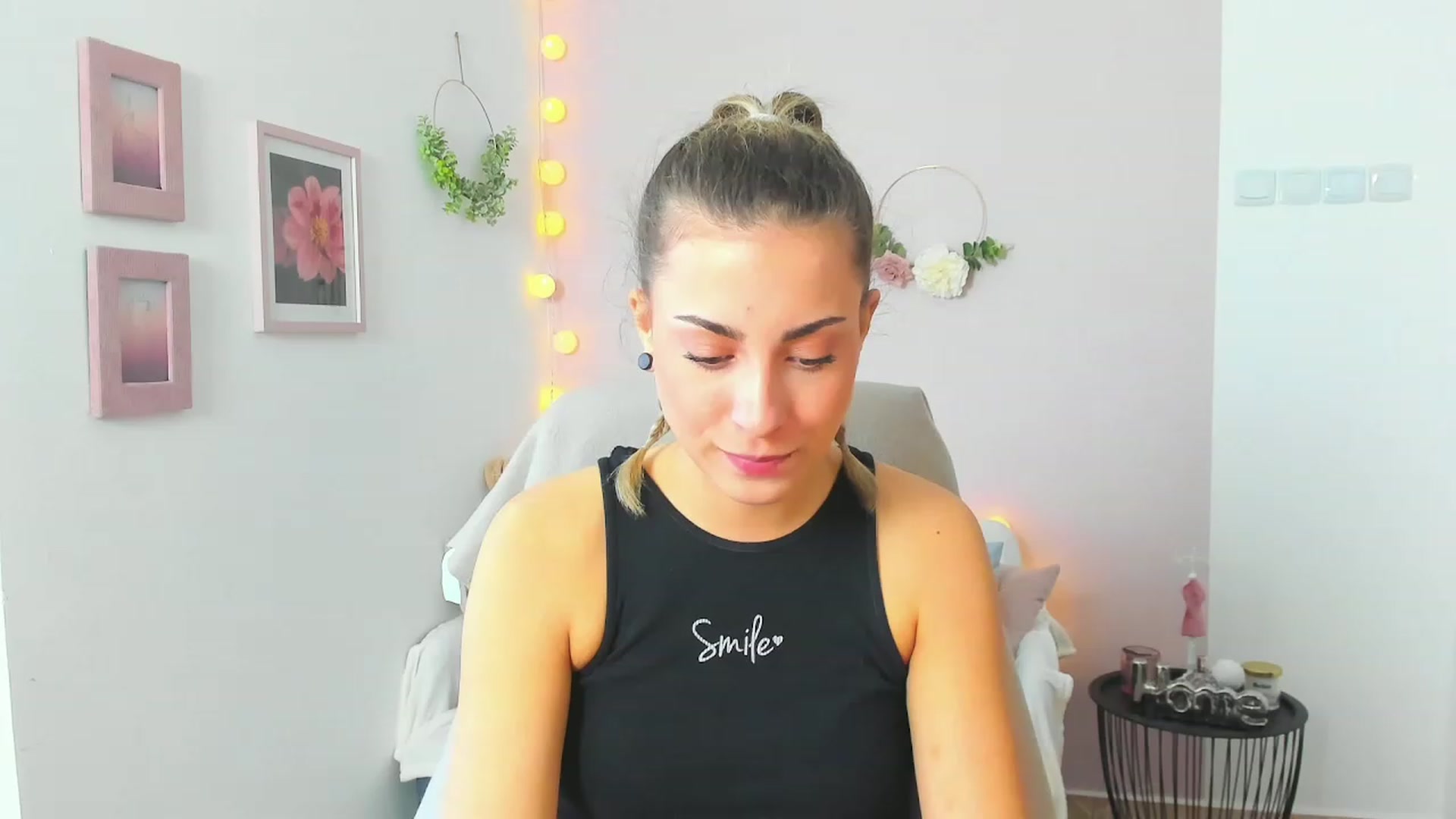 Gallery image thumbnail from Gia_Lopez18's myfreecams stream on, 04/23/2023, 11:13 image 10 of 20