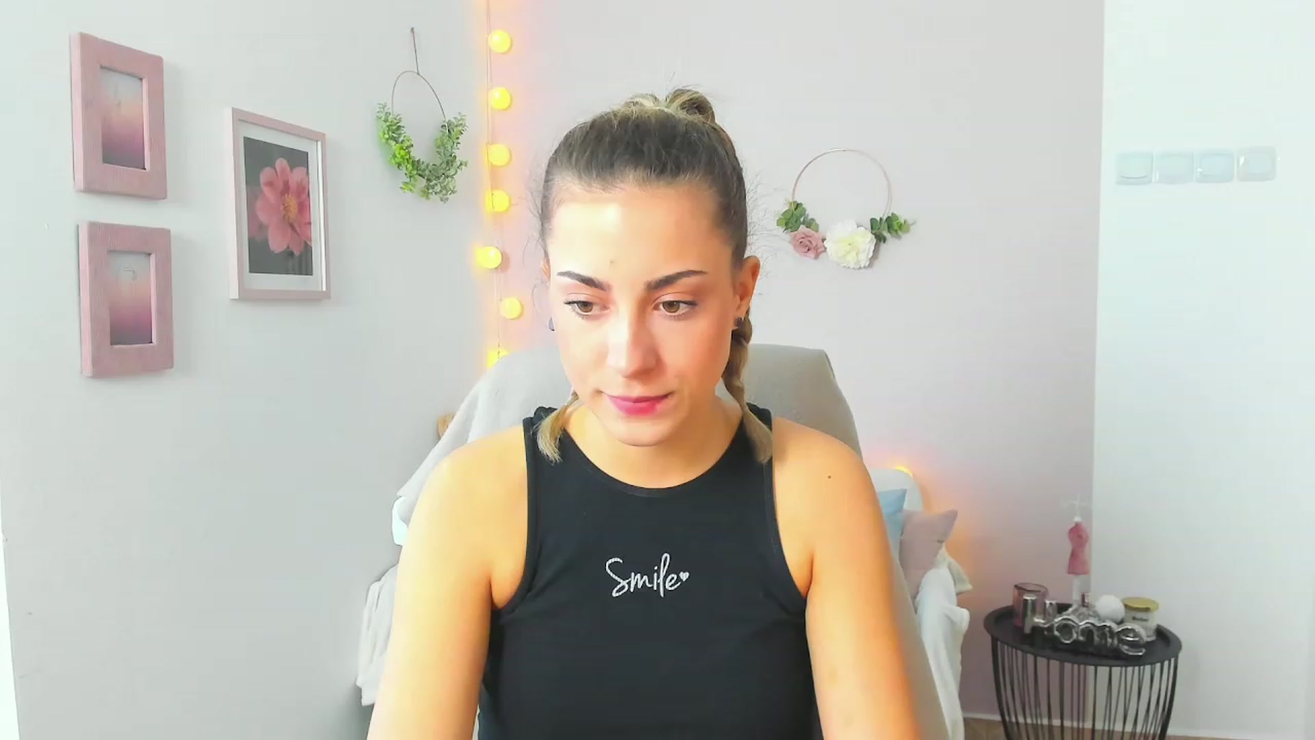 Gallery image thumbnail from Gia_Lopez18's myfreecams stream on, 04/23/2023, 11:13 image 12 of 20