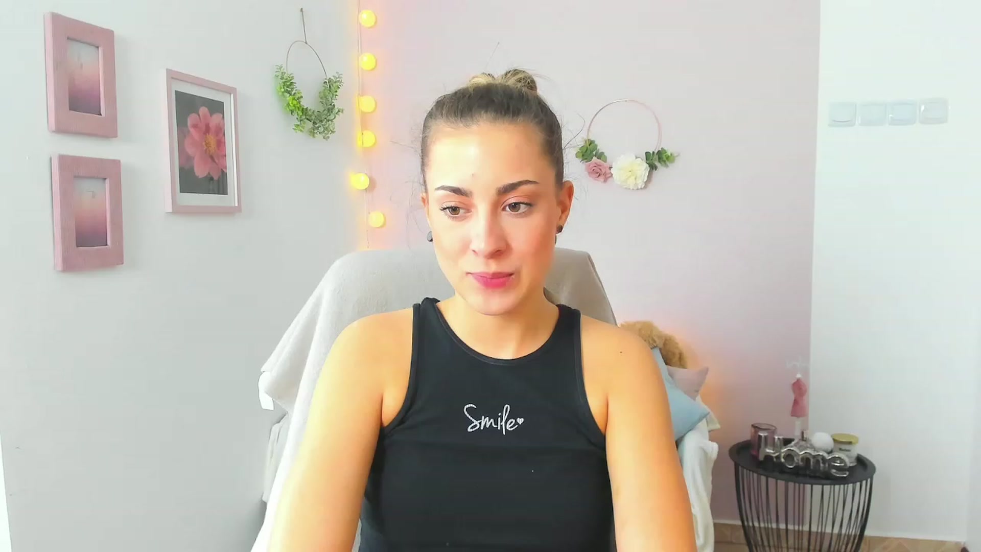 Gallery image thumbnail from Gia_Lopez18's myfreecams stream on, 04/23/2023, 13:01 image 13 of 20