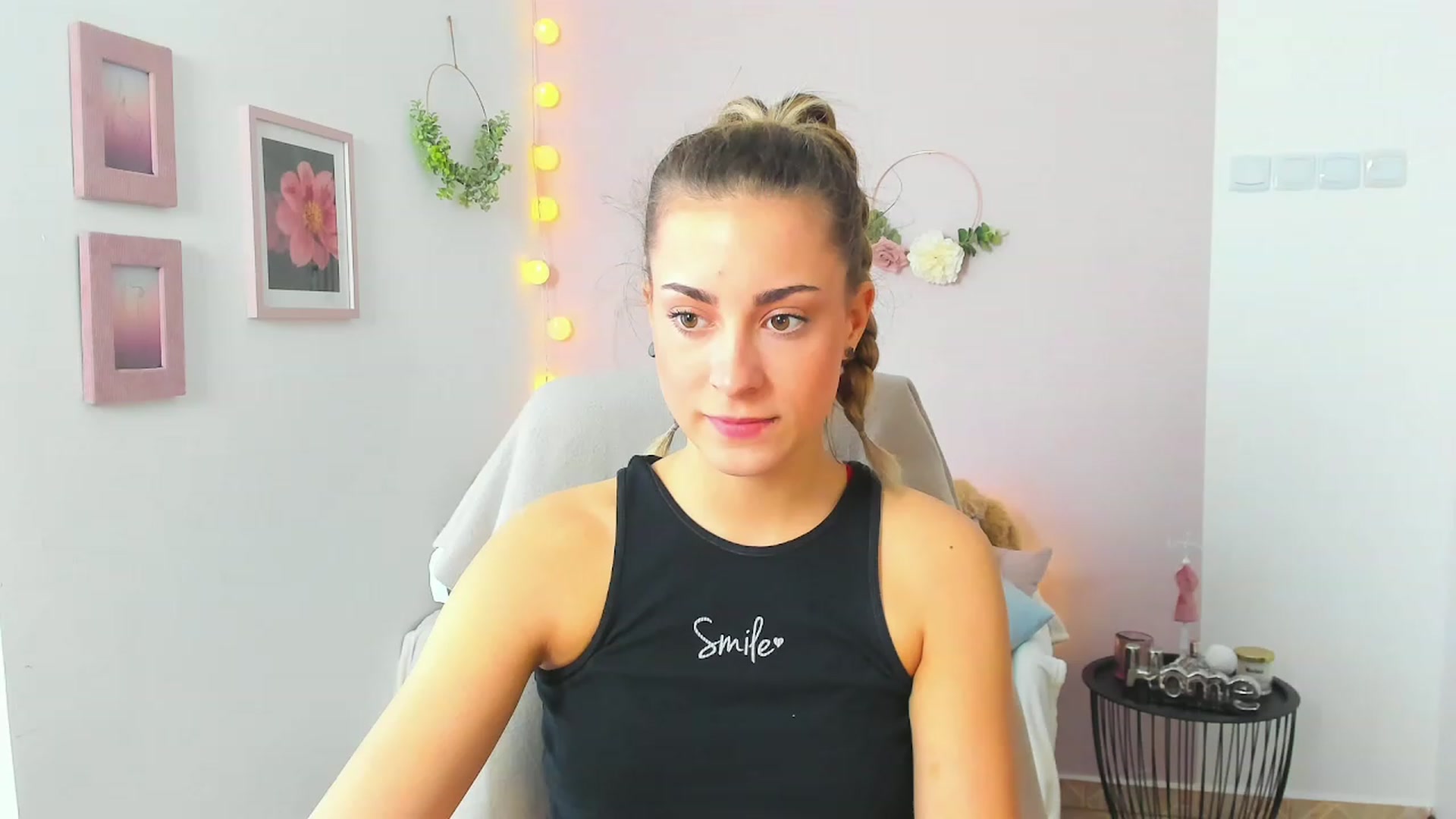 Gallery image thumbnail from Gia_Lopez18's myfreecams stream on, 04/23/2023, 13:01 image 2 of 20