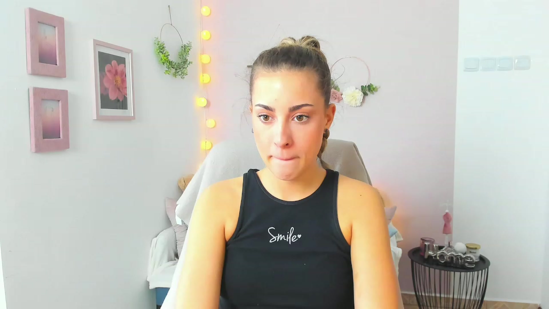 Gallery image thumbnail from Gia_Lopez18's myfreecams stream on, 04/23/2023, 13:01 image 11 of 20