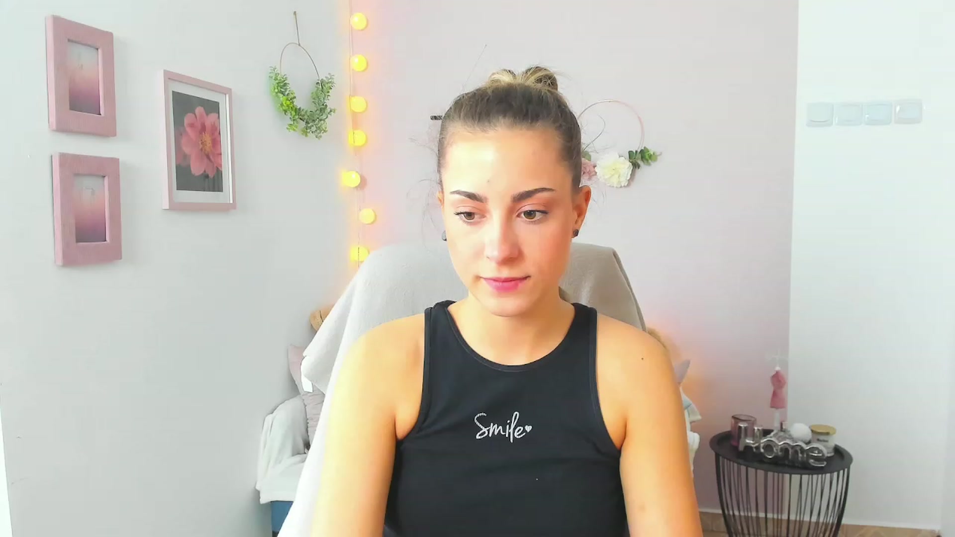 Gallery image thumbnail from Gia_Lopez18's myfreecams stream on, 04/23/2023, 13:01 image 16 of 20