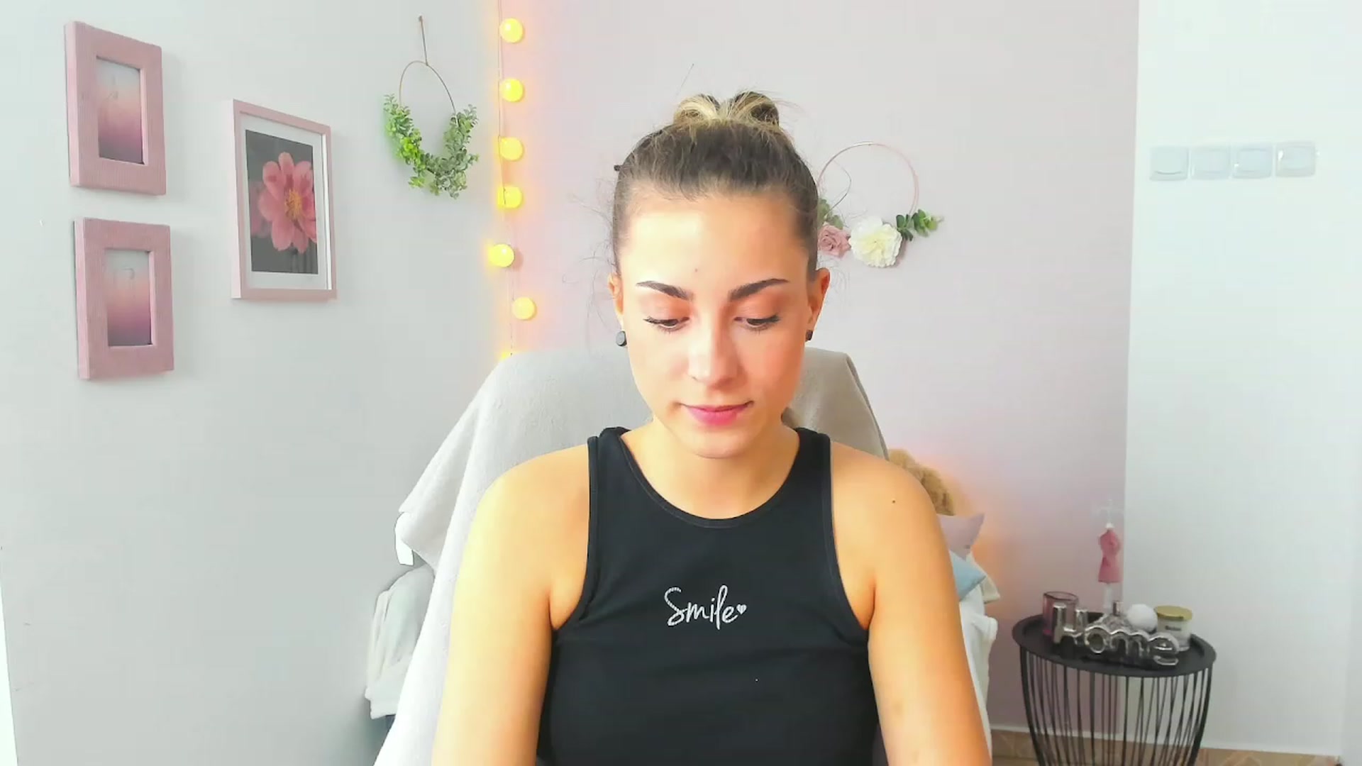 Gallery image thumbnail from Gia_Lopez18's myfreecams stream on, 04/23/2023, 13:01 image 15 of 20