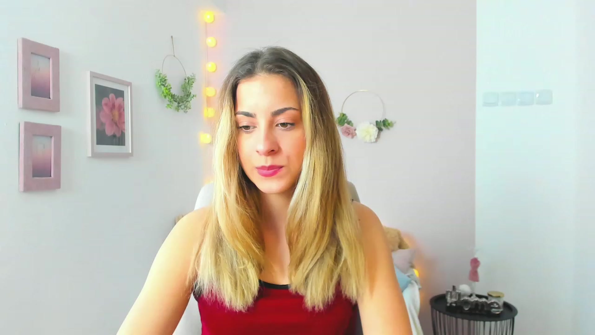 Gallery image thumbnail from Gia_Lopez18's myfreecams stream on, 04/27/2023, 08:30 image 19 of 20