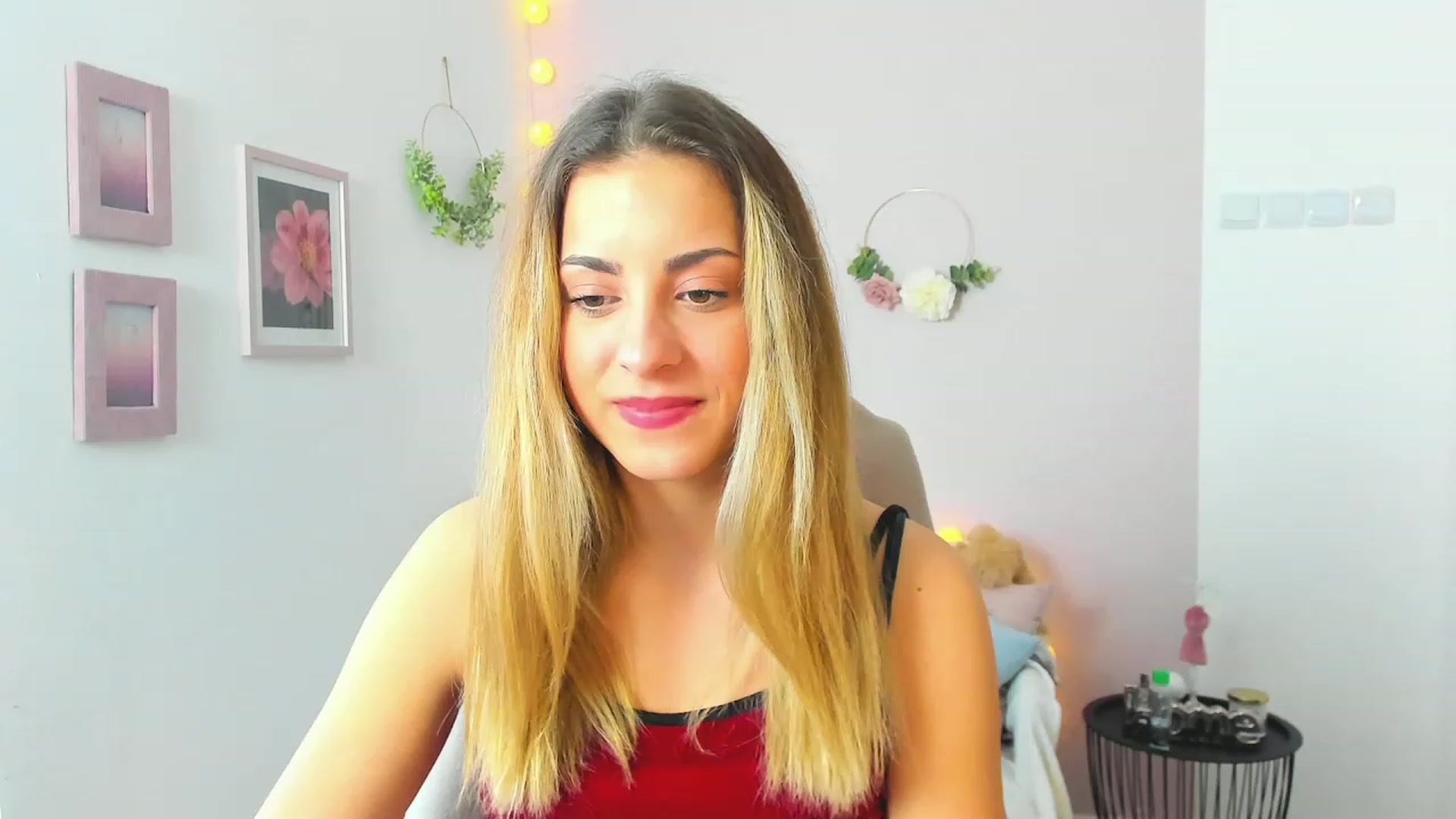 Gallery image thumbnail from Gia_Lopez18's myfreecams stream on, 04/27/2023, 09:38 image 16 of 20