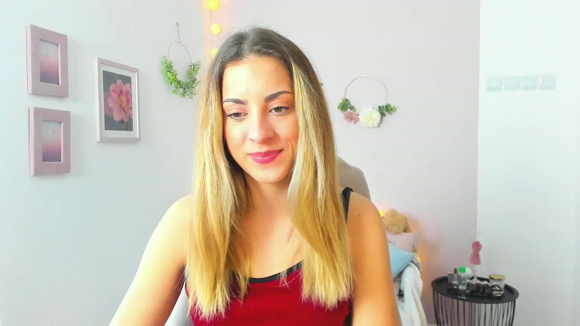 Gallery image thumbnail from Gia_Lopez18's myfreecams stream on, 04/27/2023, 09:38 image 11 of 20