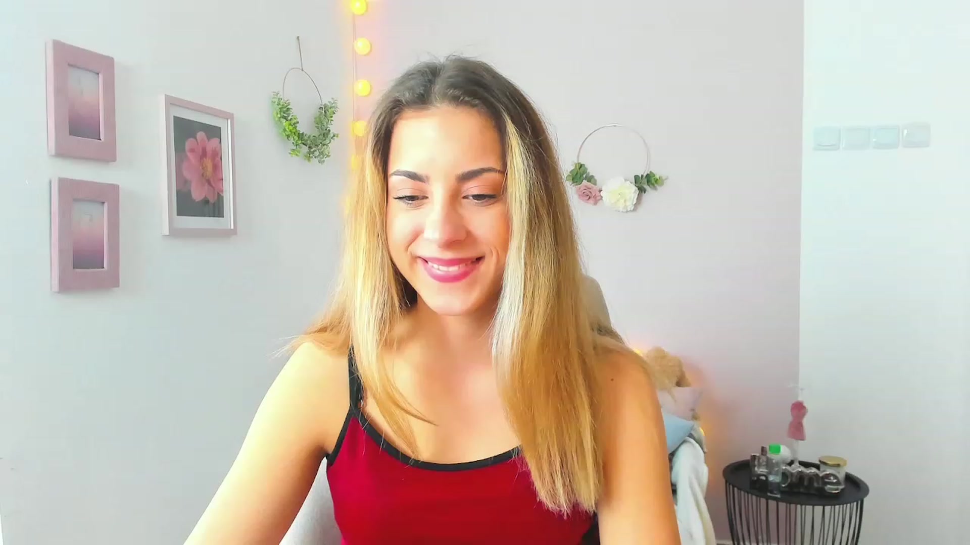 Gallery image thumbnail from Gia_Lopez18's myfreecams stream on, 04/27/2023, 09:38 image 1 of 20