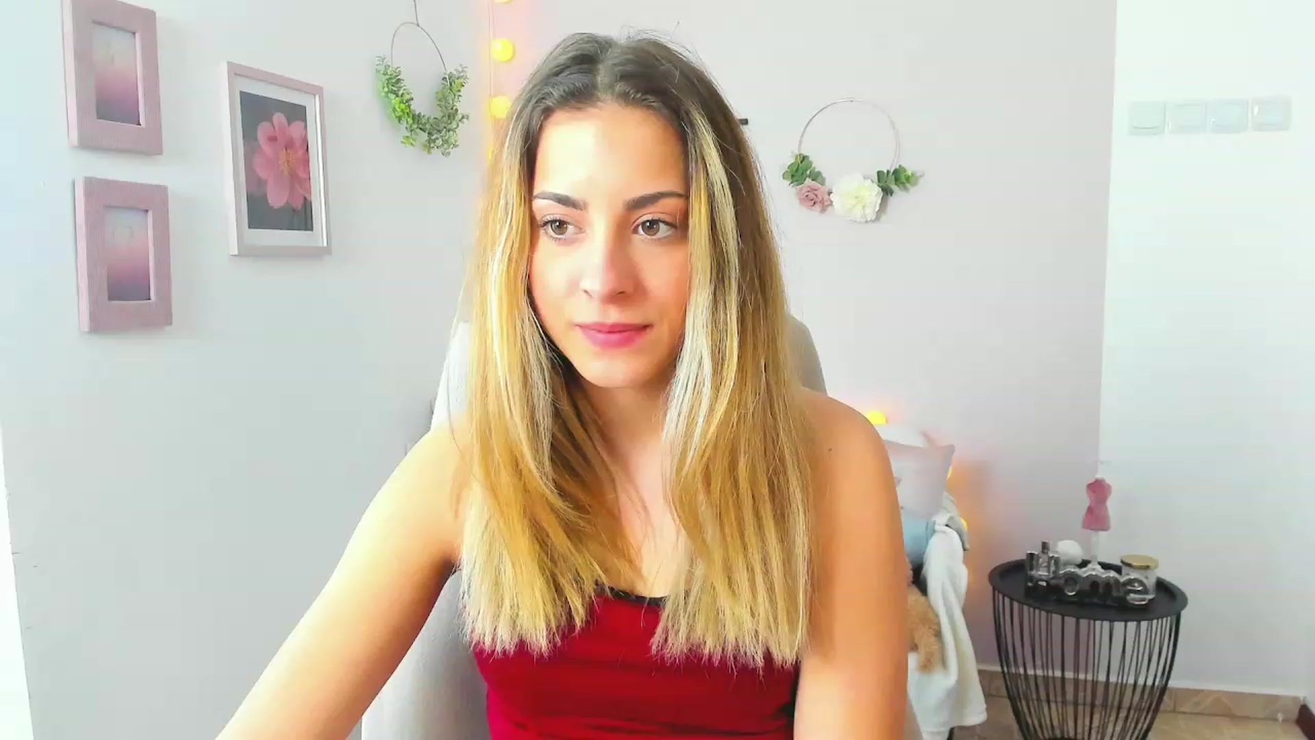 Gallery image thumbnail from Gia_Lopez18's myfreecams stream on, 04/27/2023, 13:05 image 11 of 20