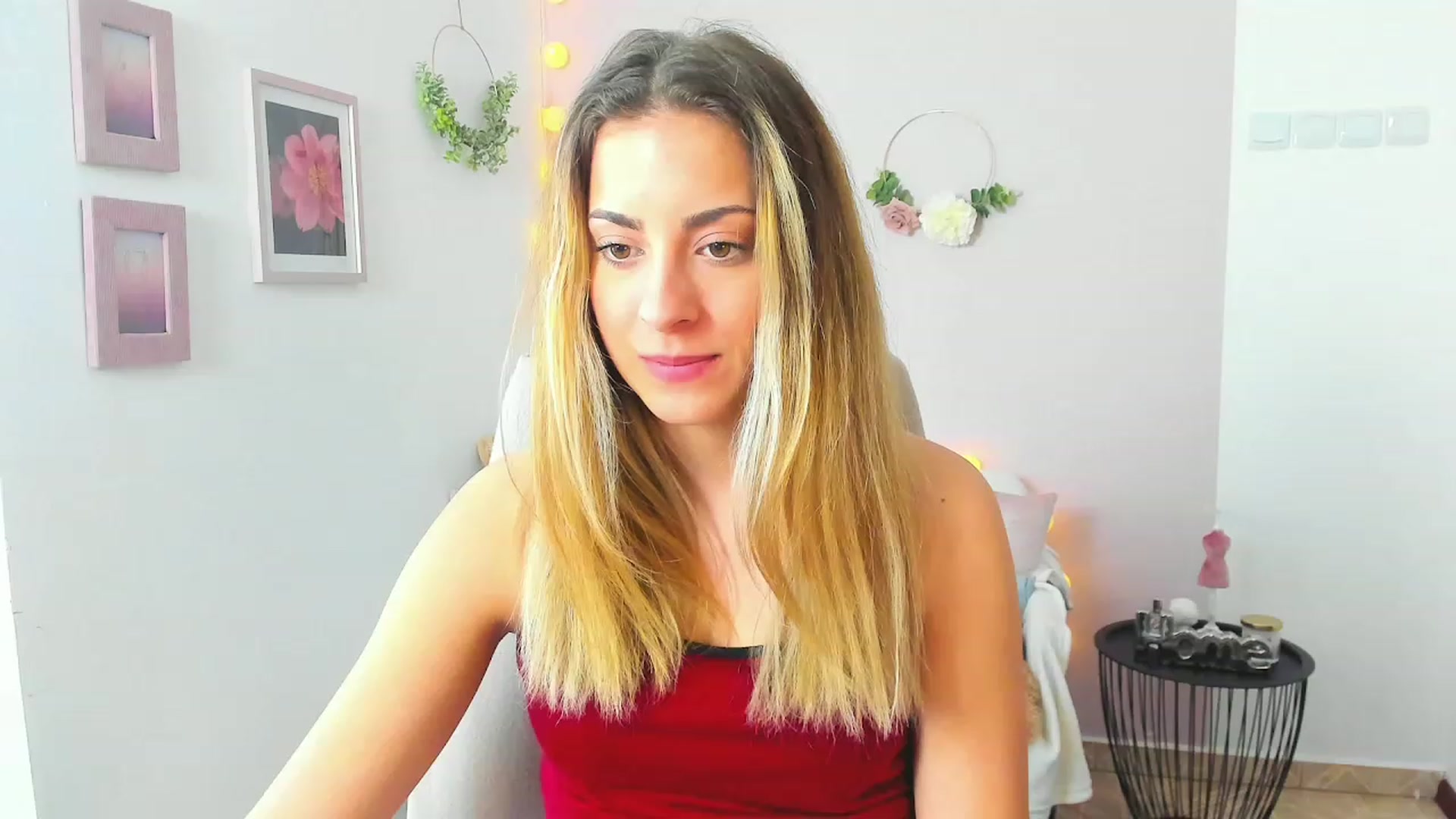 Gallery image thumbnail from Gia_Lopez18's myfreecams stream on, 04/27/2023, 13:05 image 1 of 20