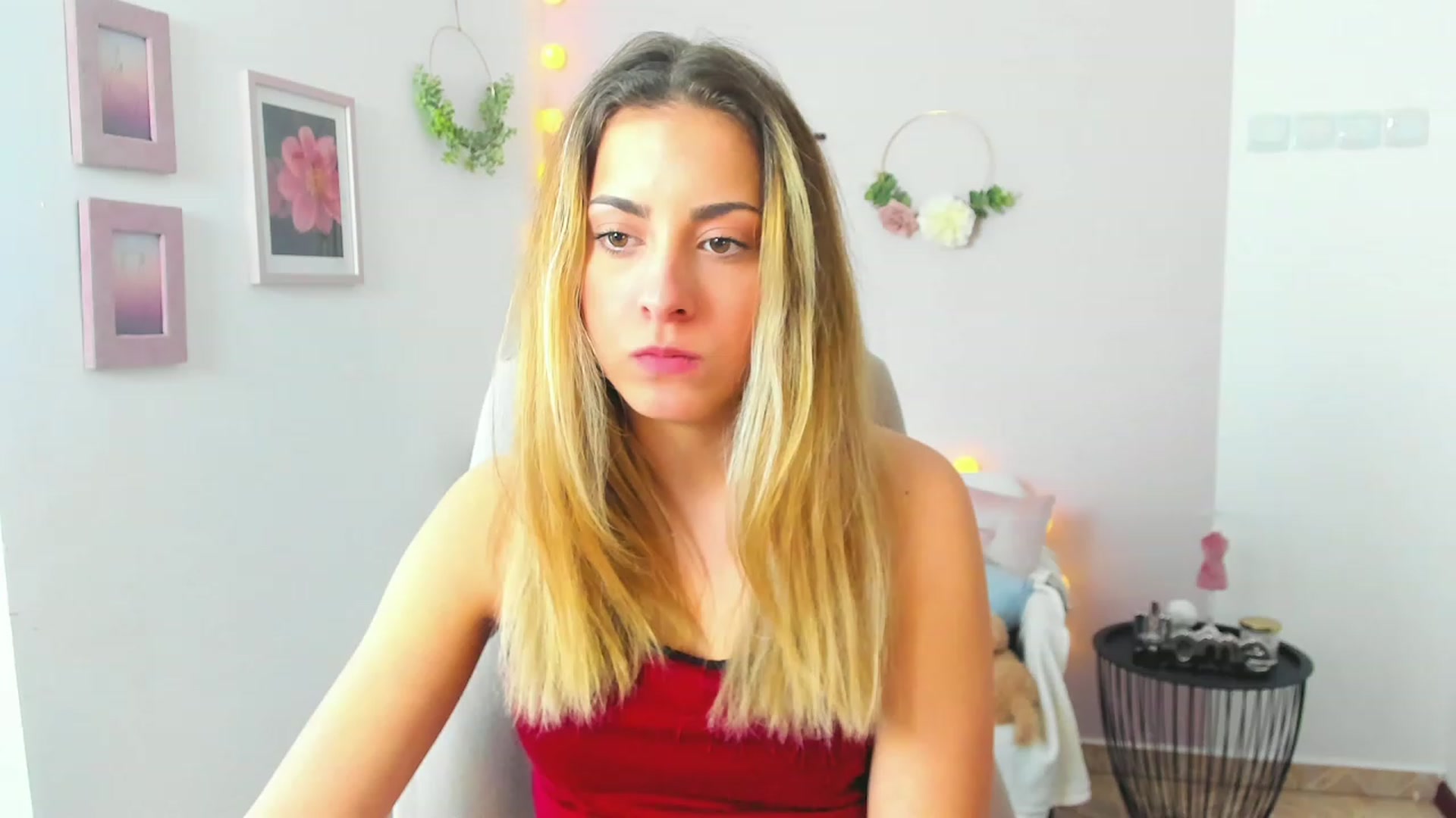 Gallery image thumbnail from Gia_Lopez18's myfreecams stream on, 04/27/2023, 13:05 image 10 of 20
