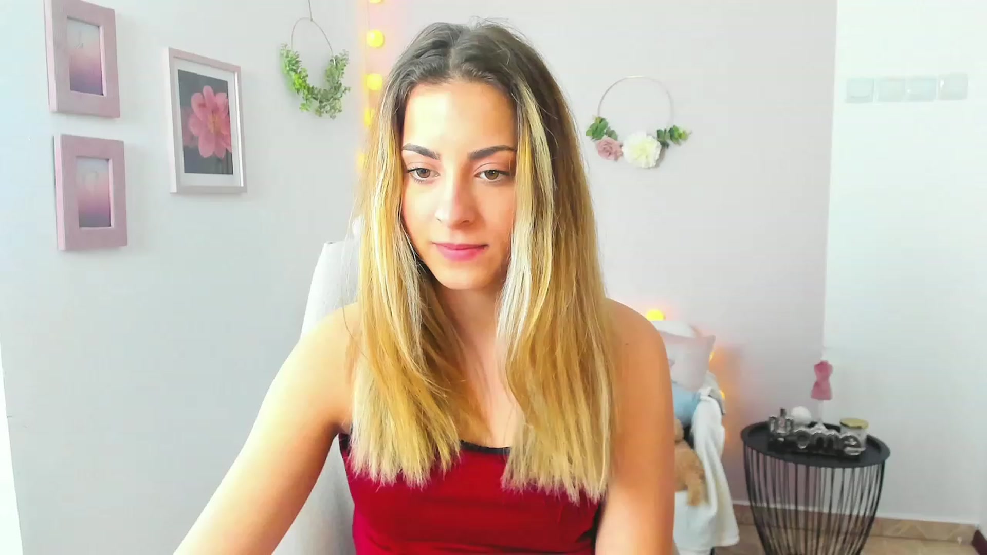 Gallery image thumbnail from Gia_Lopez18's myfreecams stream on, 04/27/2023, 13:05 image 5 of 20