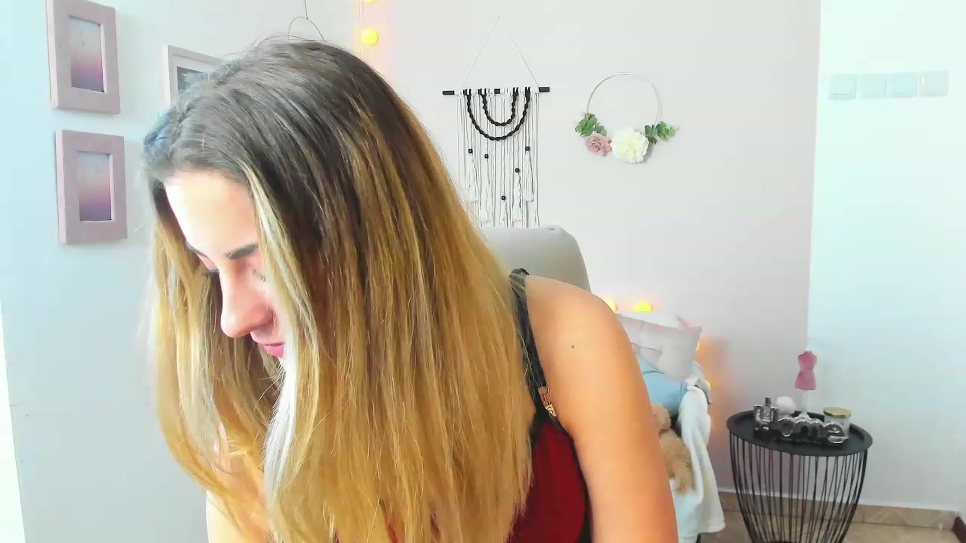 Gallery image thumbnail from Gia_Lopez18's myfreecams stream on, 04/27/2023, 13:05 image 20 of 20