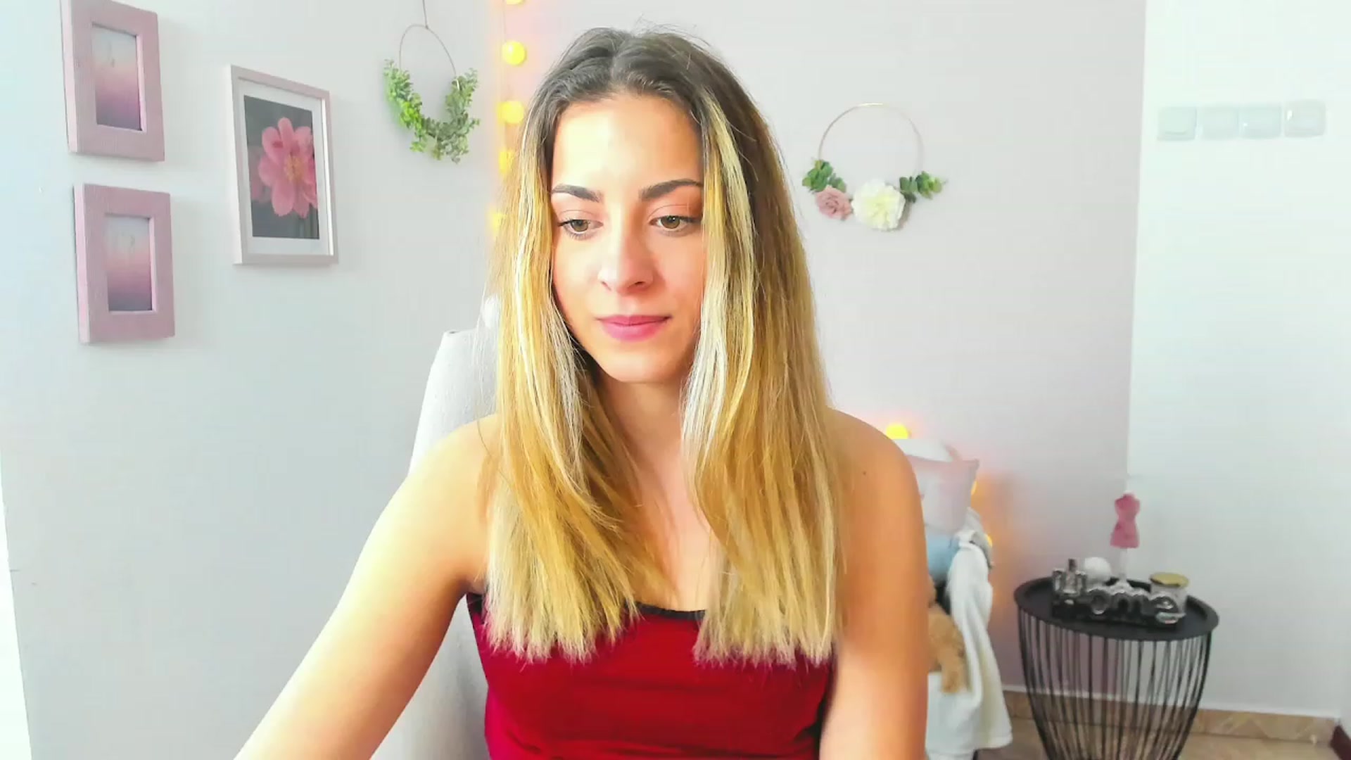 Gallery image thumbnail from Gia_Lopez18's myfreecams stream on, 04/27/2023, 13:05 image 7 of 20