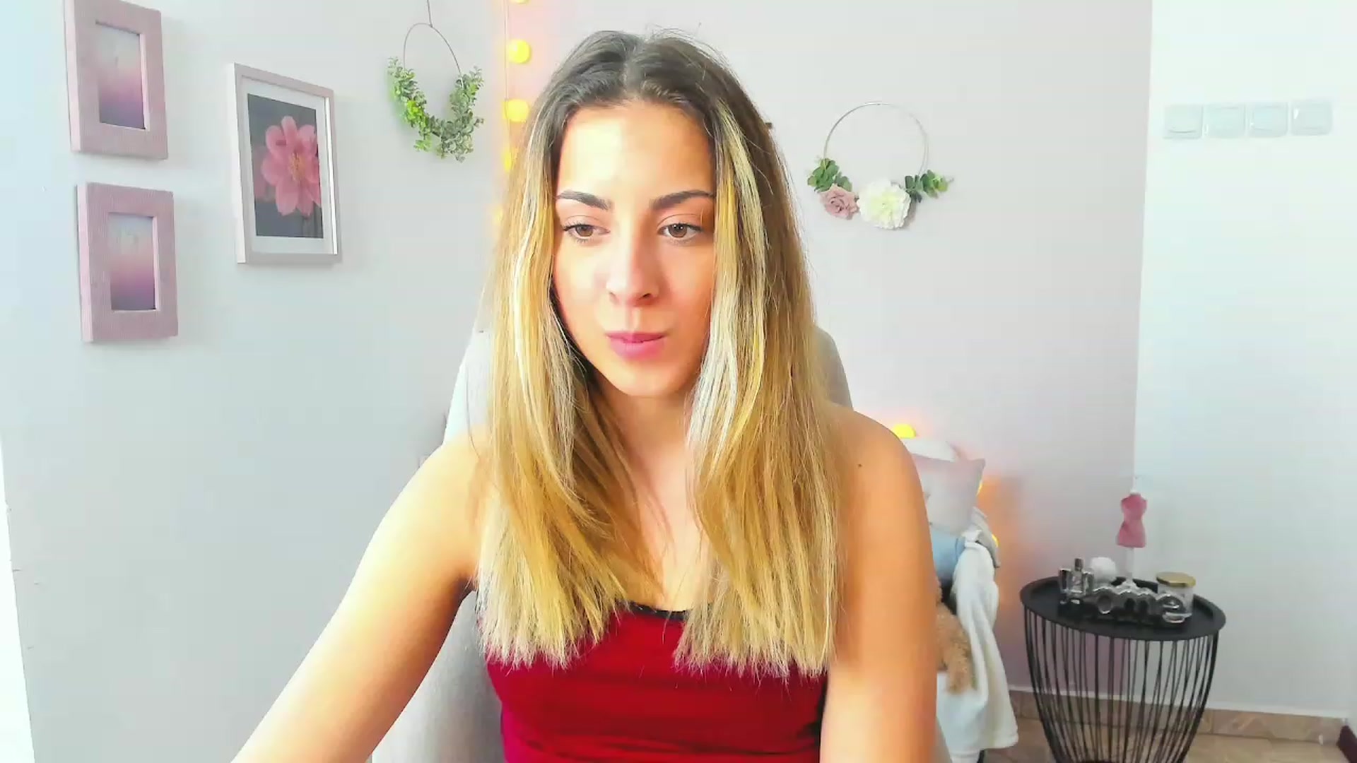 Gallery image thumbnail from Gia_Lopez18's myfreecams stream on, 04/27/2023, 13:05 image 13 of 20