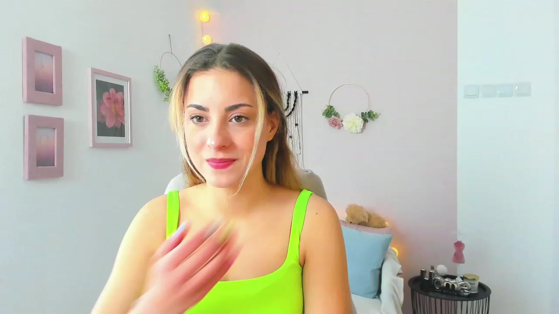 Gallery image thumbnail from Gia_Lopez18's myfreecams stream on, 04/28/2023, 11:09 image 16 of 20